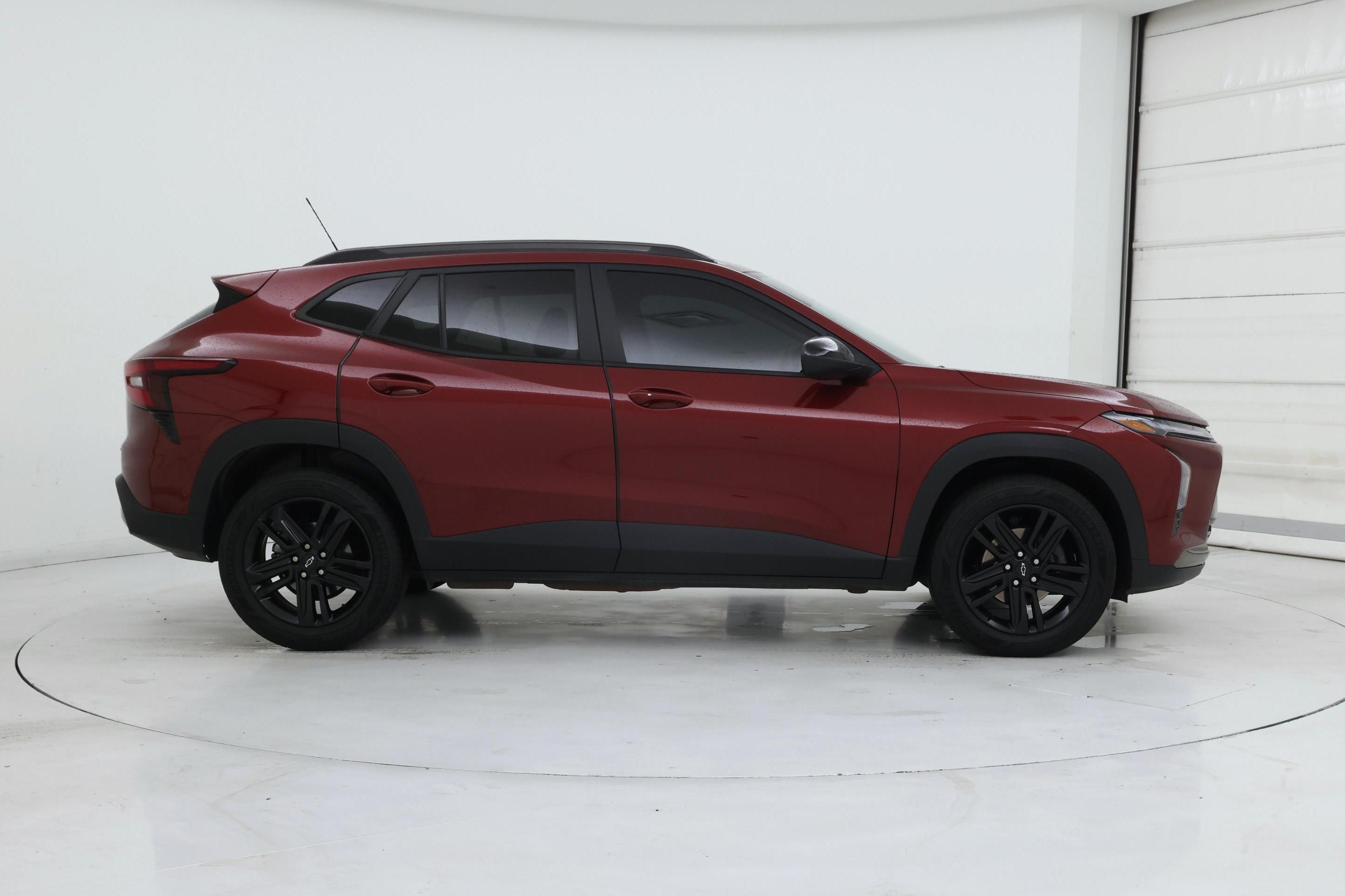 Thumbnail: 2024 Chevrolet Trax - 7