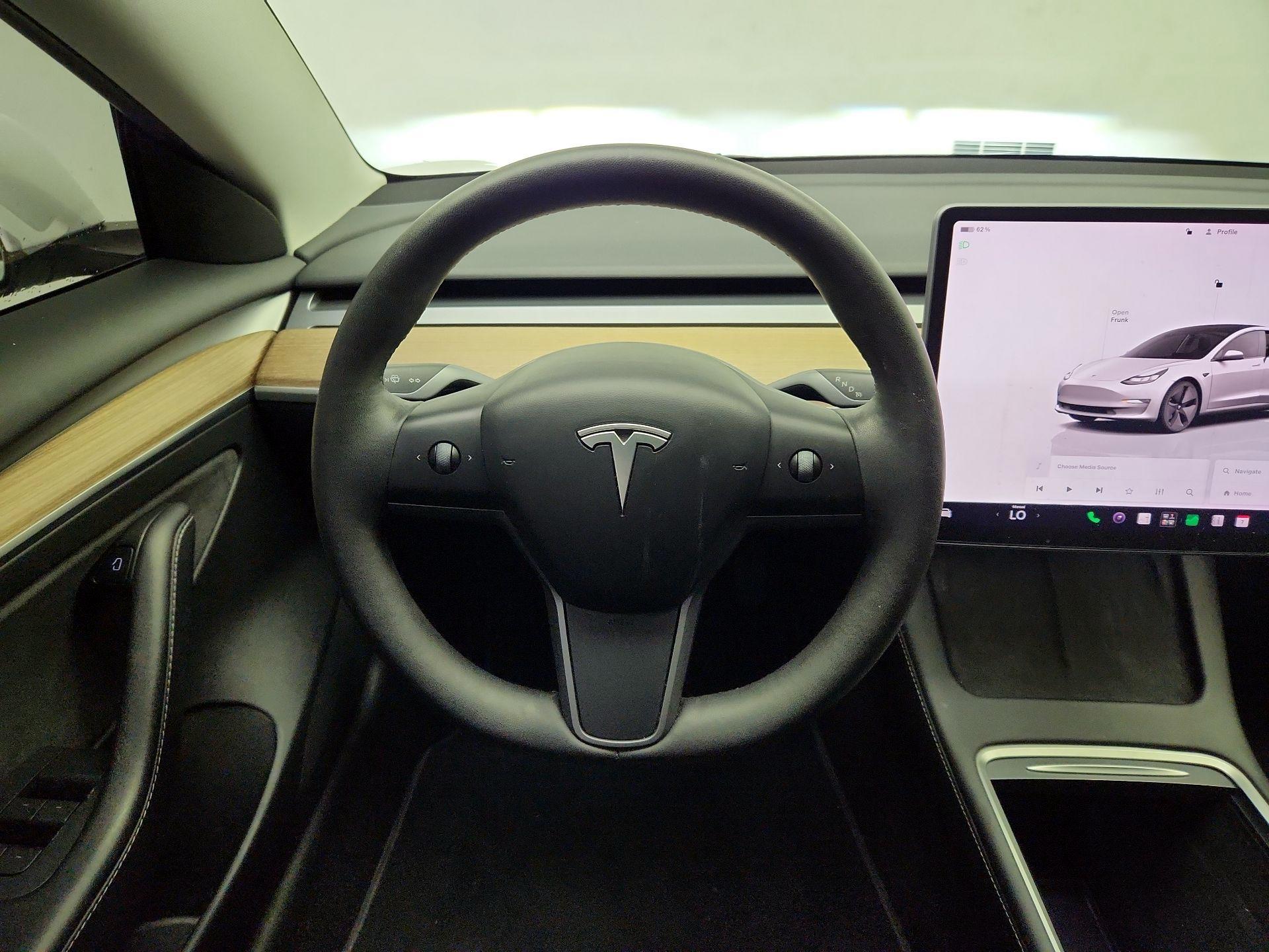 Thumbnail: 2023 Tesla Model 3 - 10