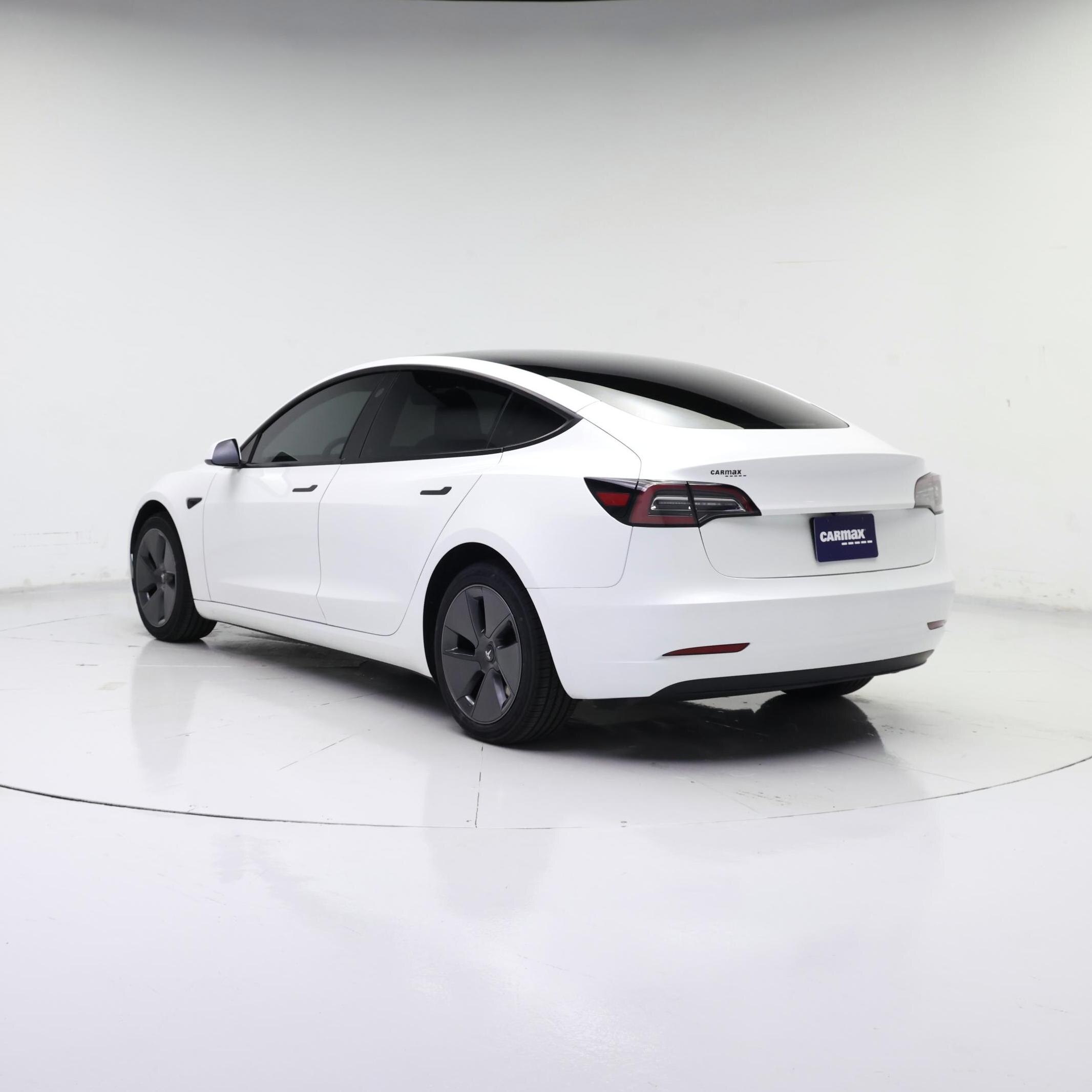 Thumbnail: 2023 Tesla Model 3 - 2