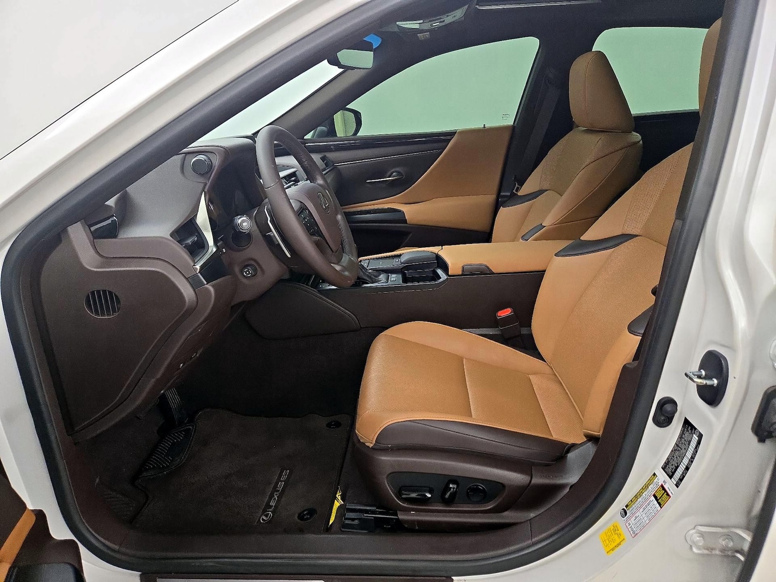2021 Lexus ES Hybrid 300h - Photo 12