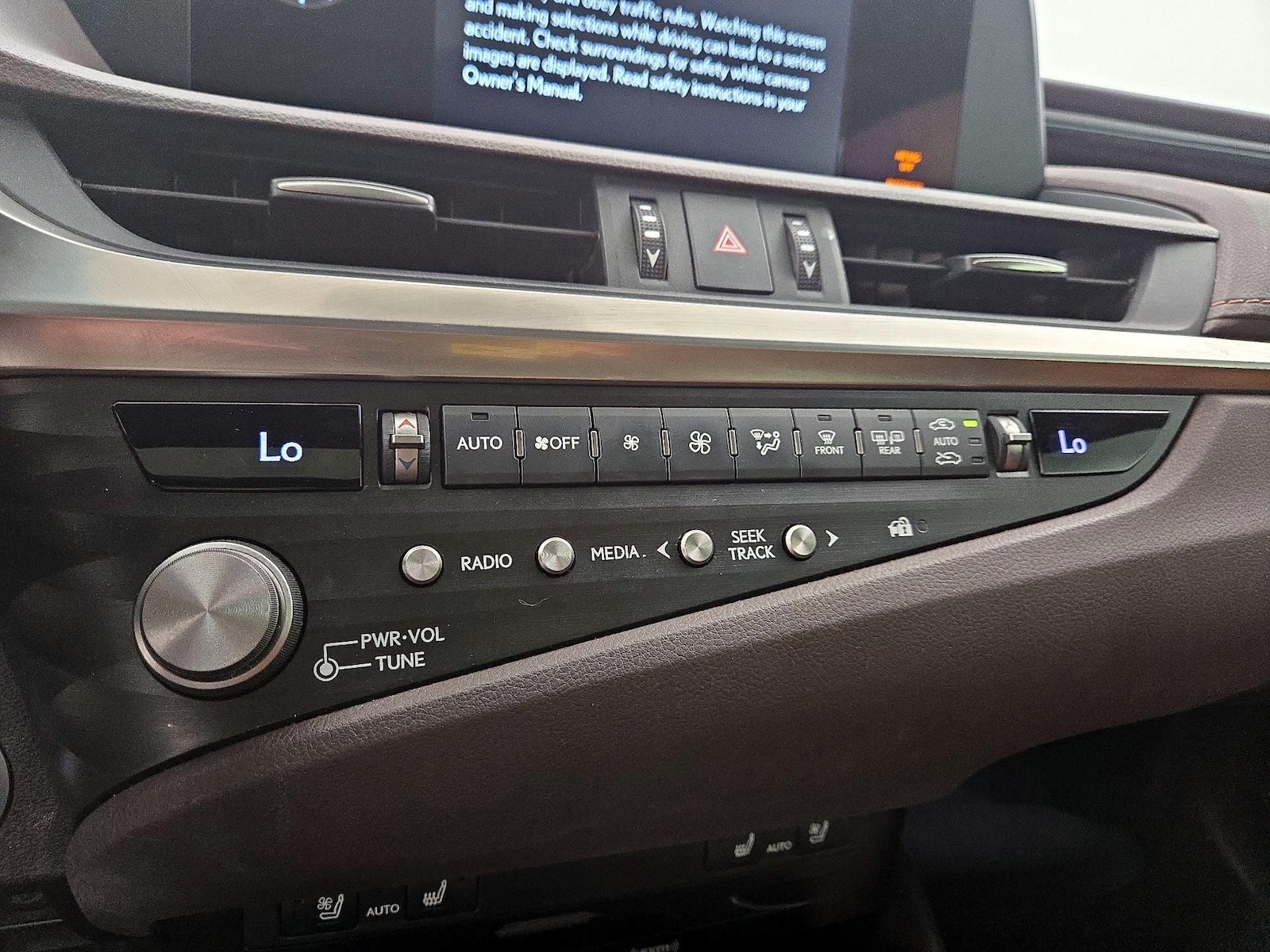 2021 Lexus ES Hybrid 300h - Photo 16