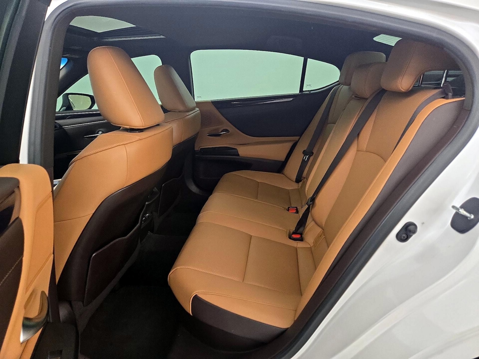 2021 Lexus ES Hybrid 300h - Photo 20