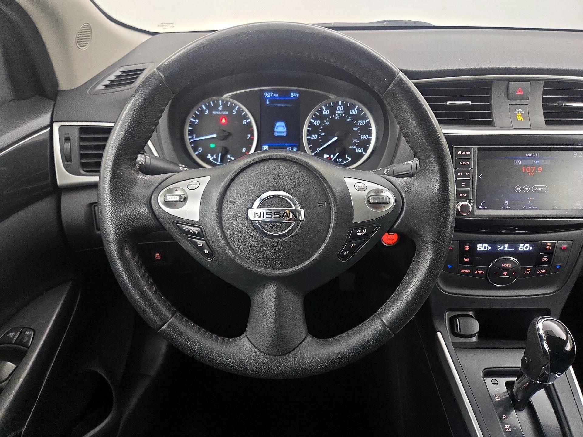 Thumbnail: 2019 Nissan Sentra - 10