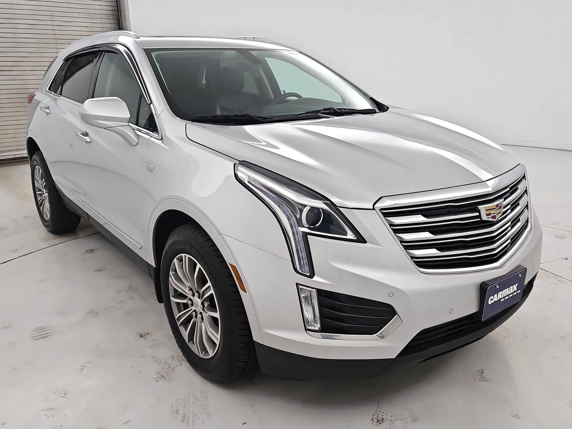 Thumbnail: 2017 Cadillac XT5 - 1