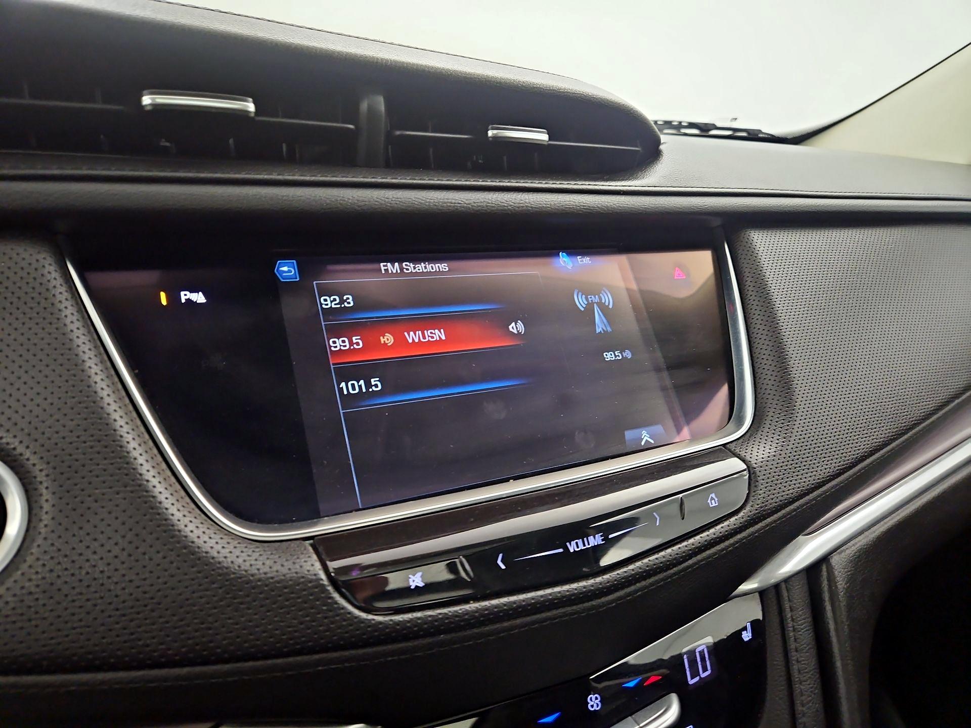 Thumbnail: 2017 Cadillac XT5 - 13