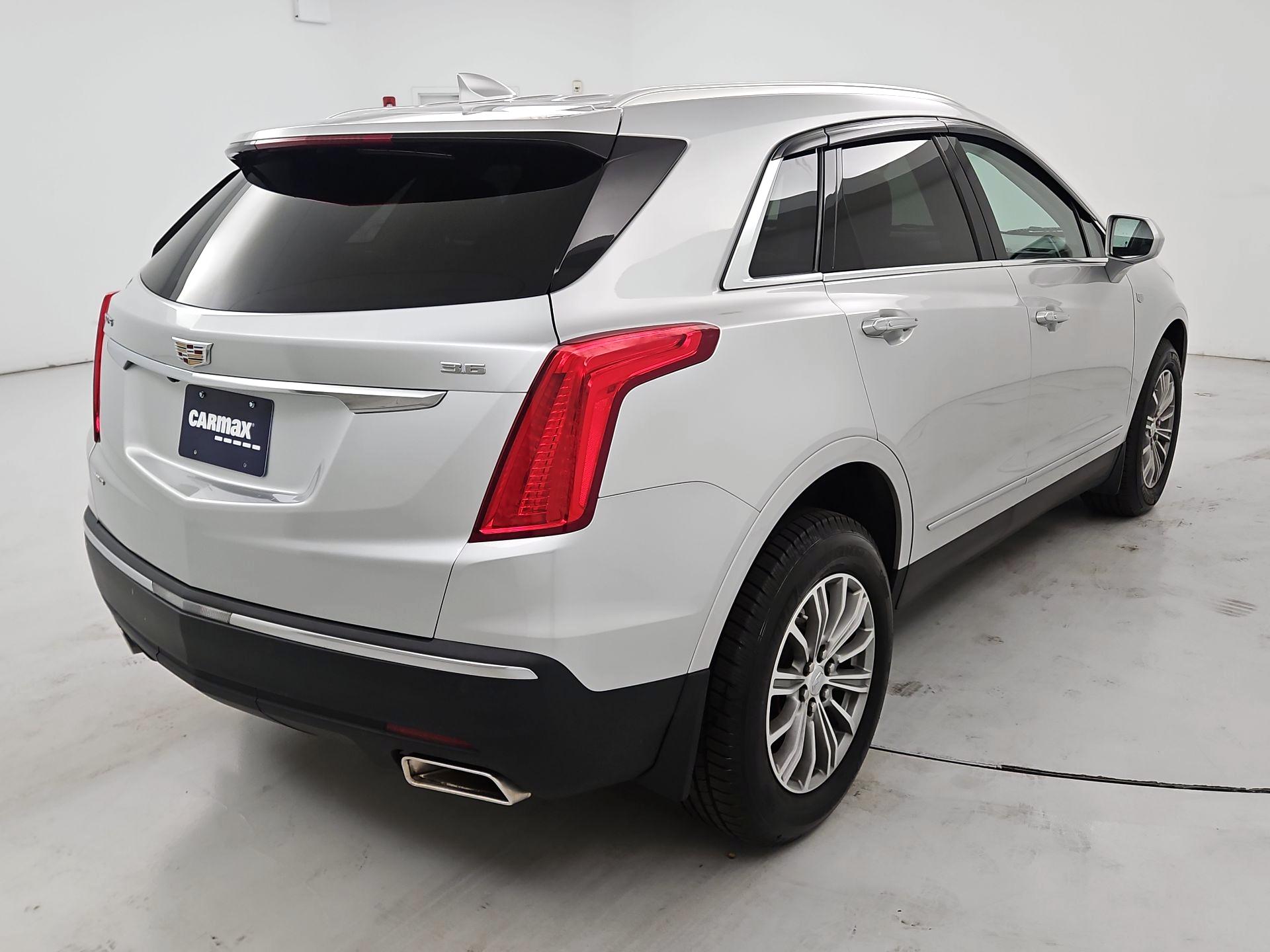 Thumbnail: 2017 Cadillac XT5 - 5