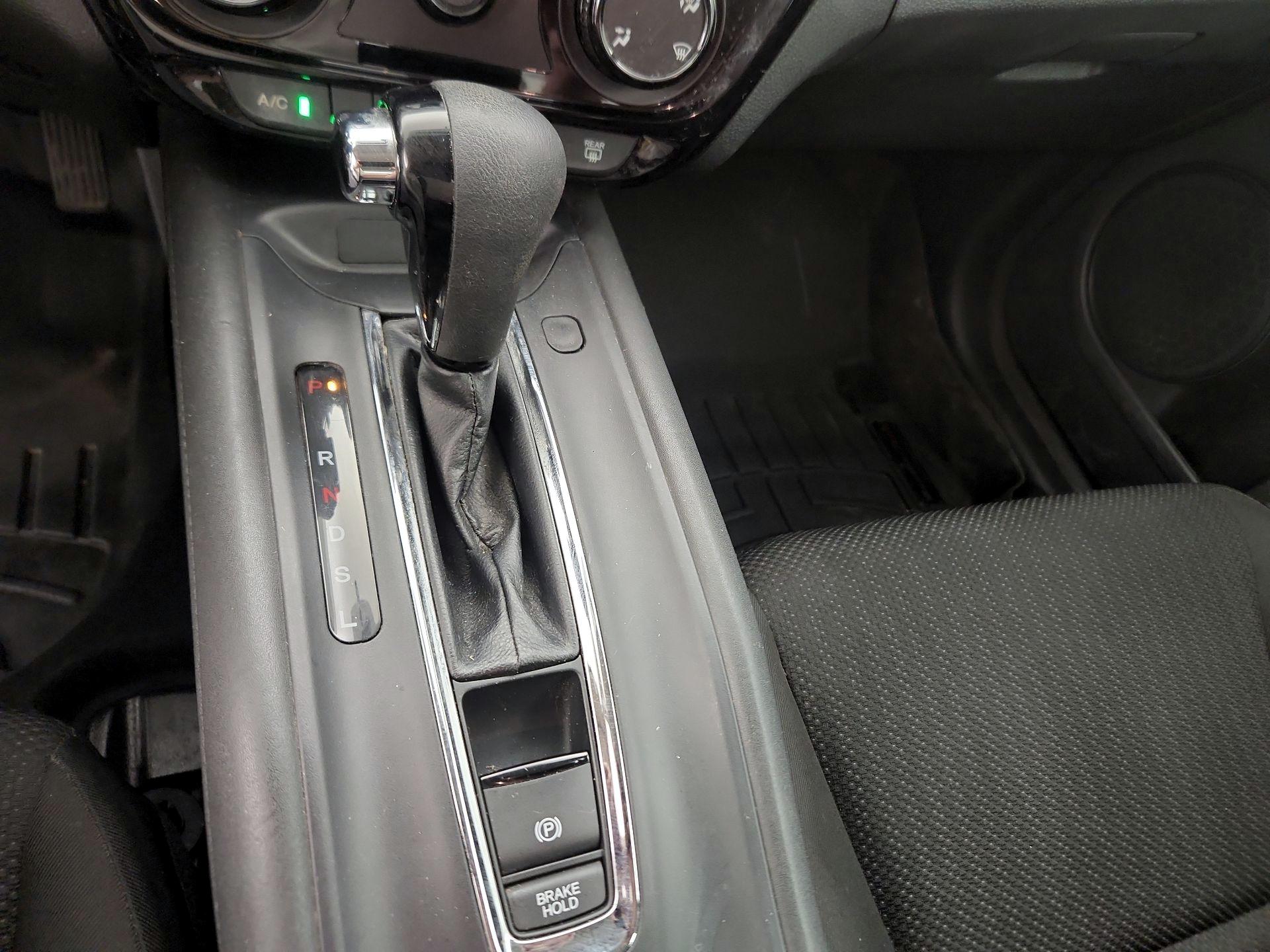 Thumbnail: 2018 Honda HR-V - 17