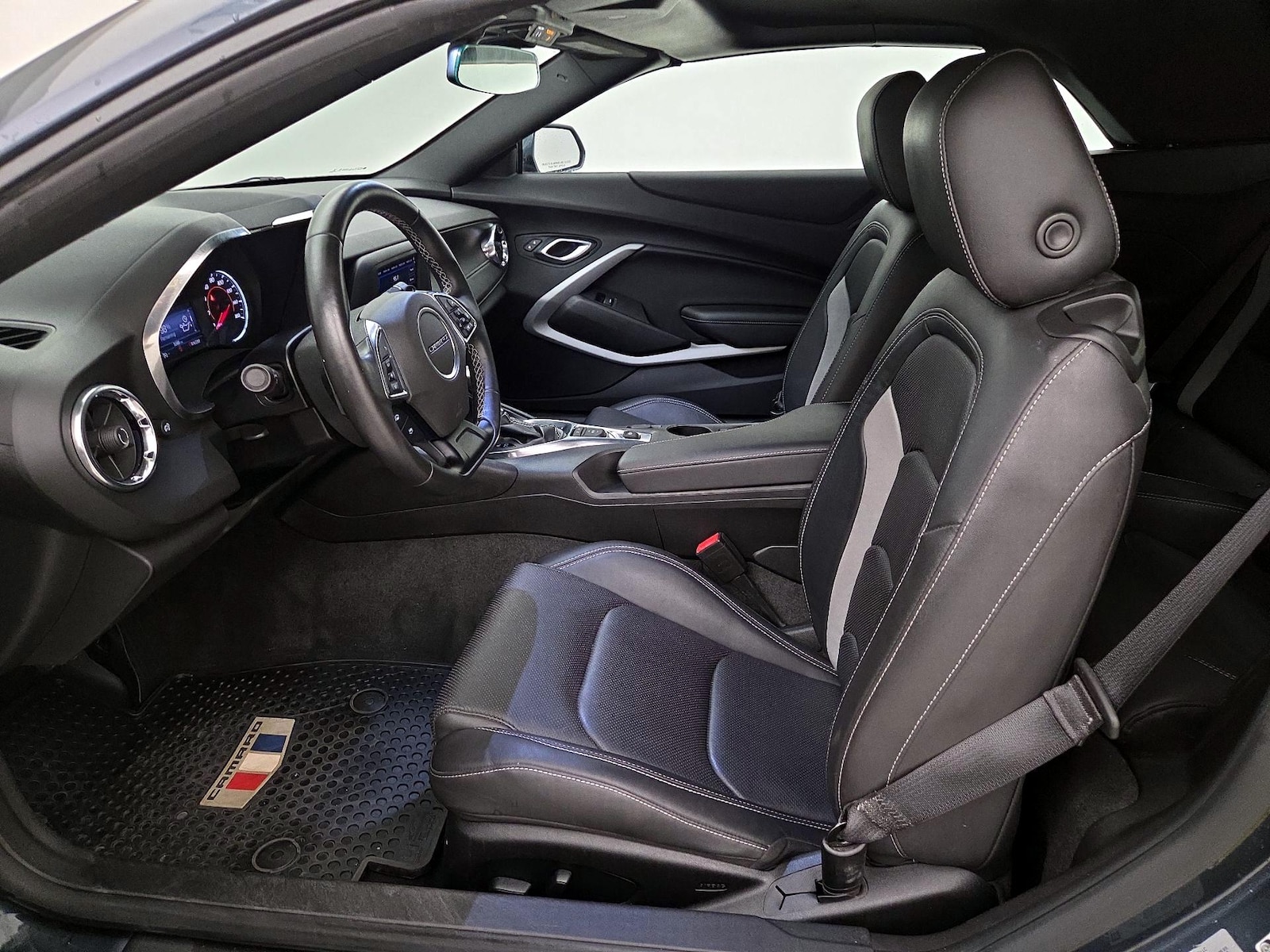 2020 Chevrolet Camaro 2LT - Photo 12