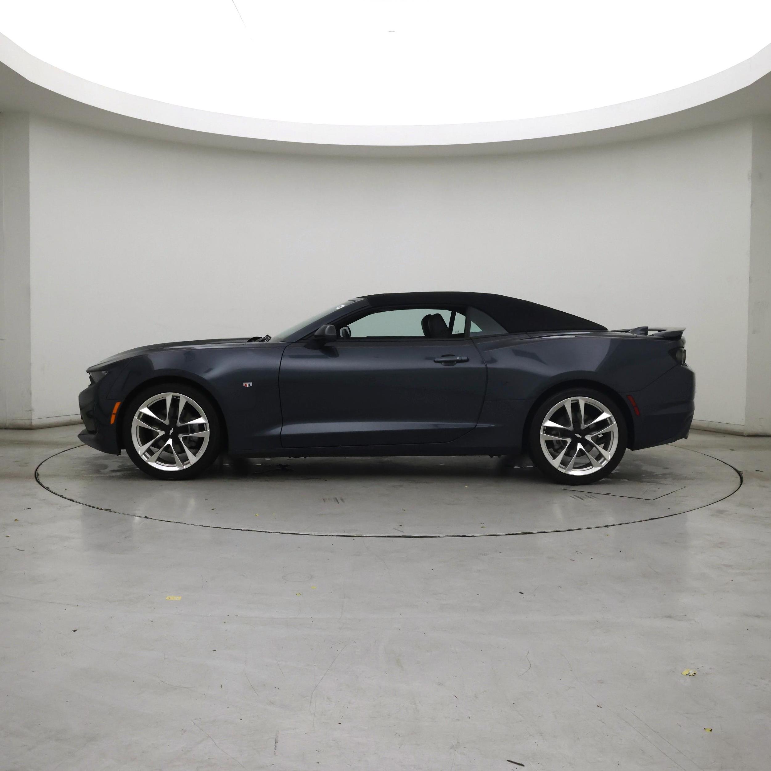 Thumbnail: 2020 Chevrolet Camaro - 3