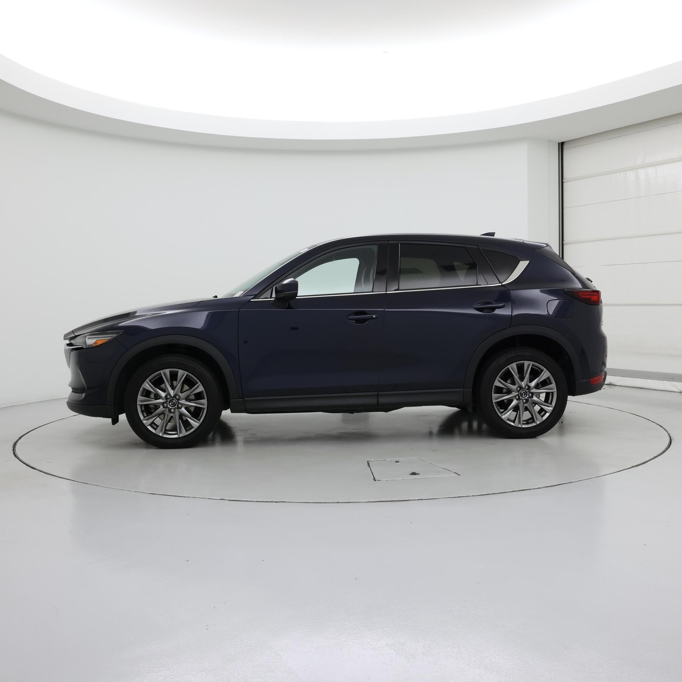 Thumbnail: 2021 Mazda CX-5 - 3