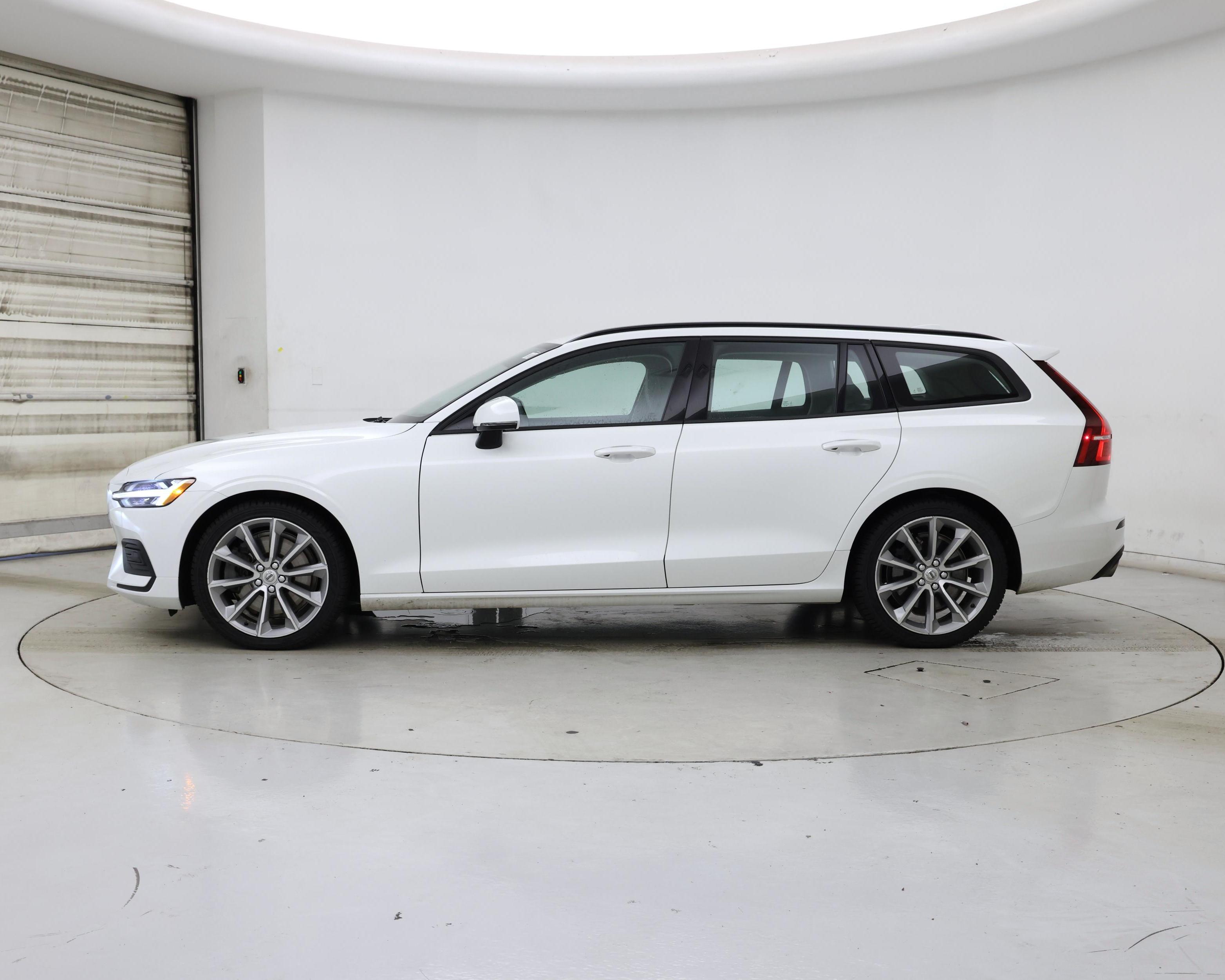 Thumbnail: 2019 Volvo V60 - 3