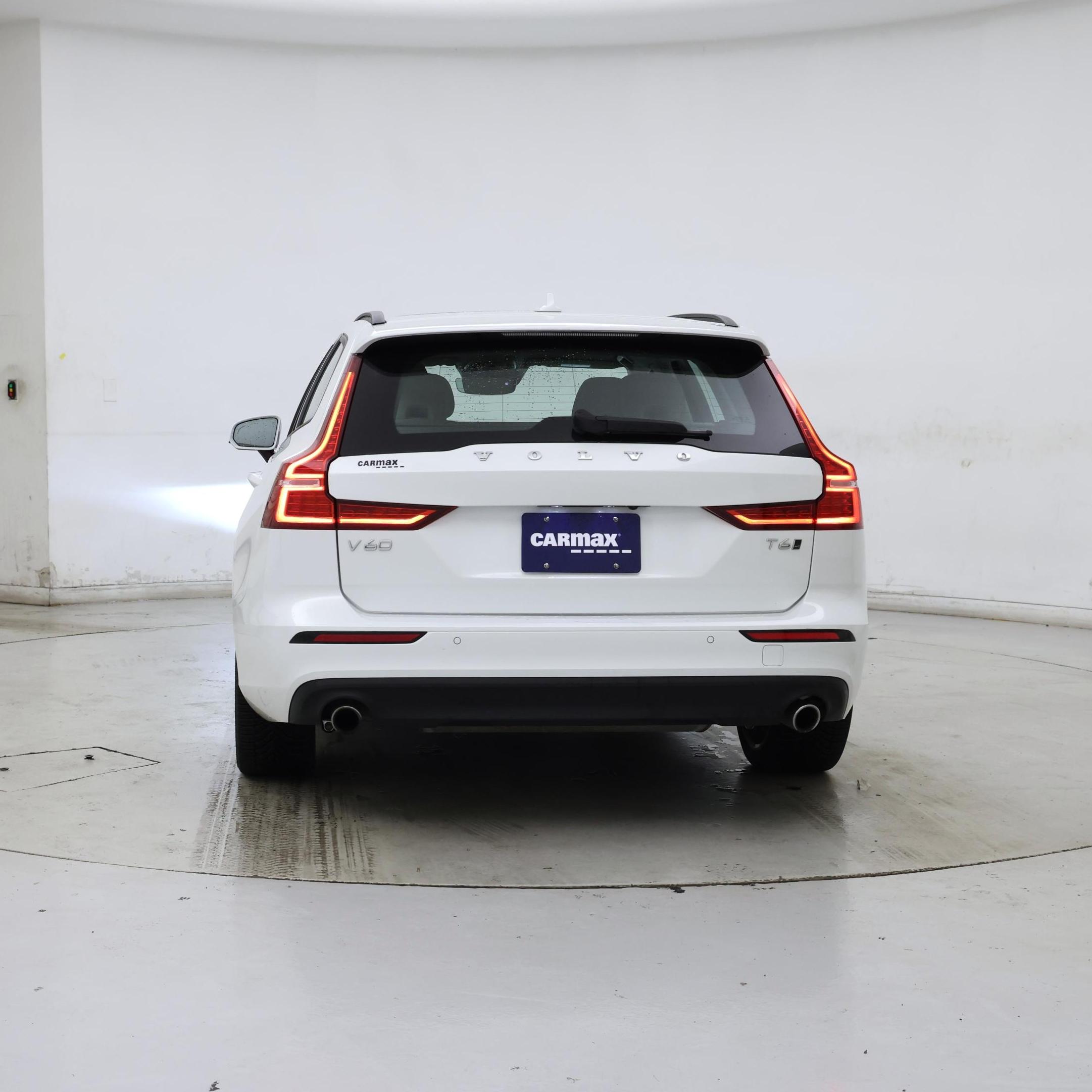 Thumbnail: 2019 Volvo V60 - 6