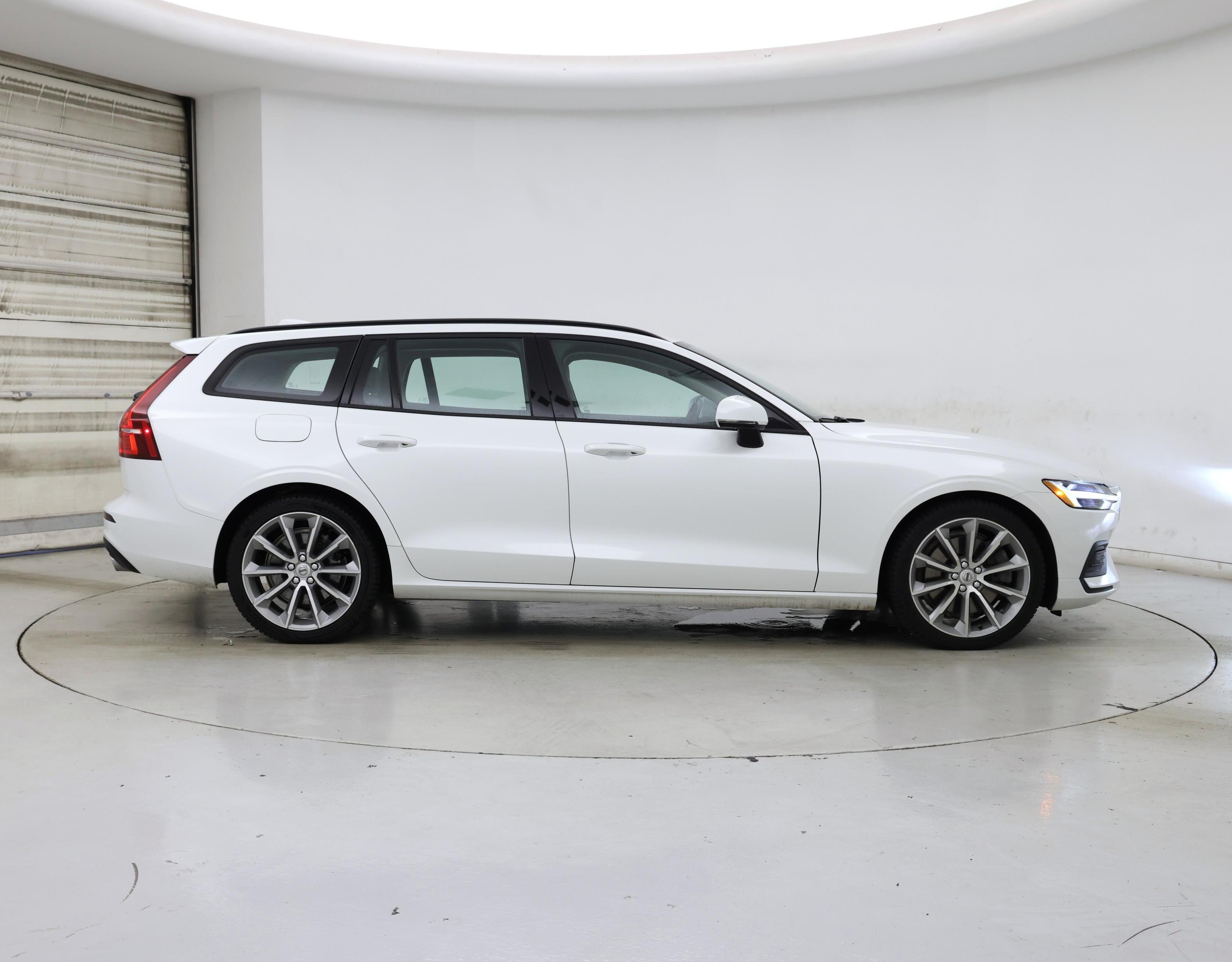 Thumbnail: 2019 Volvo V60 - 7