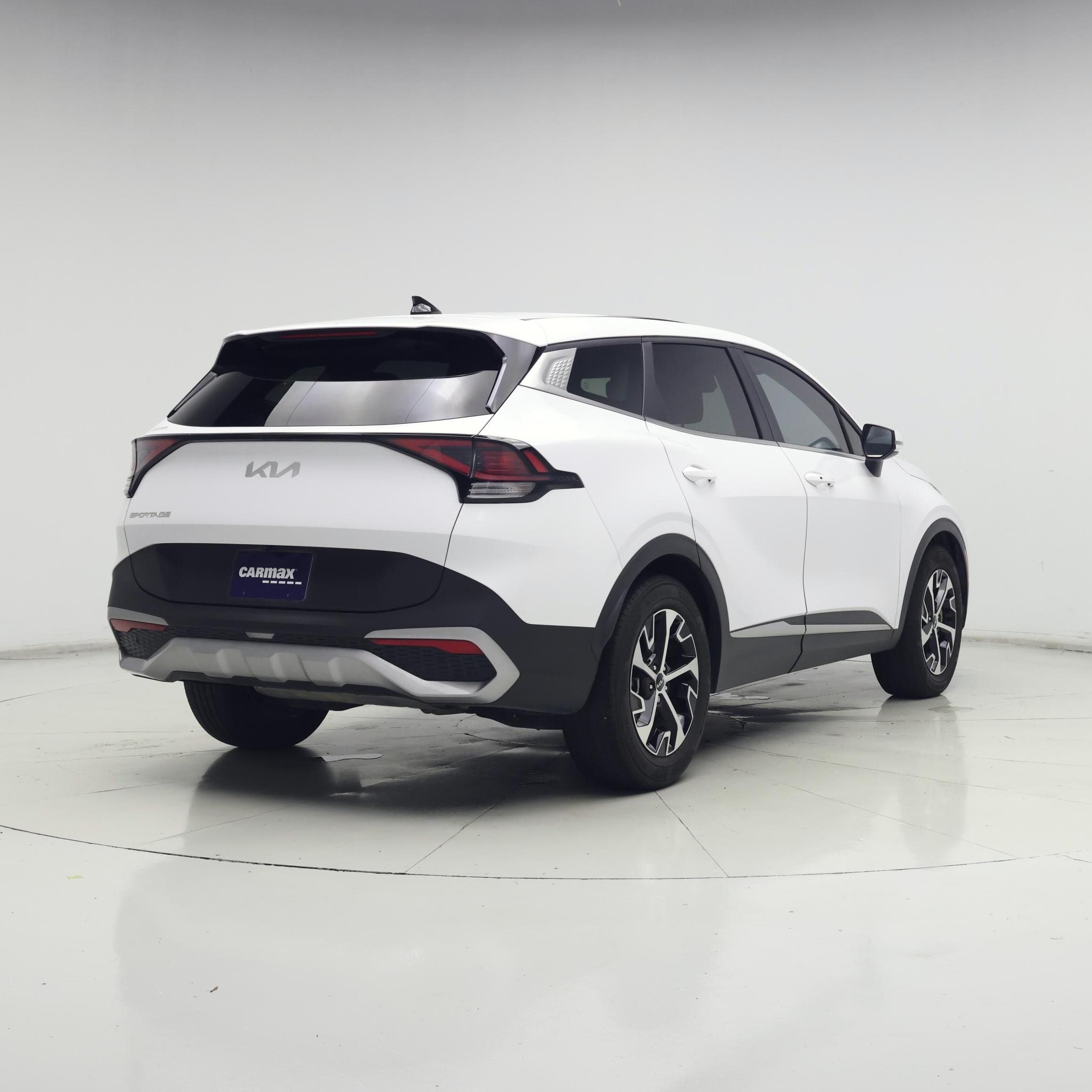 Thumbnail: 2023 Kia Sportage - 8