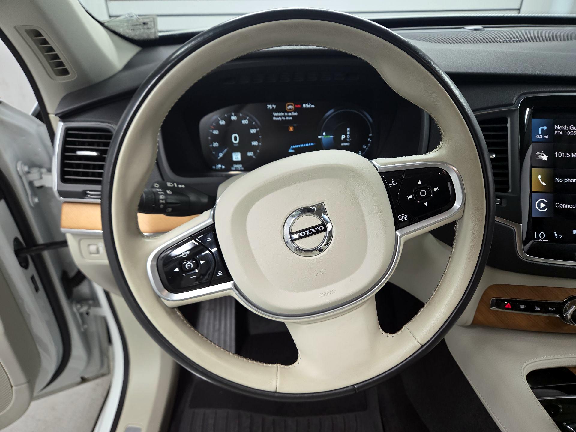 Thumbnail: 2022 Volvo XC90 - 10