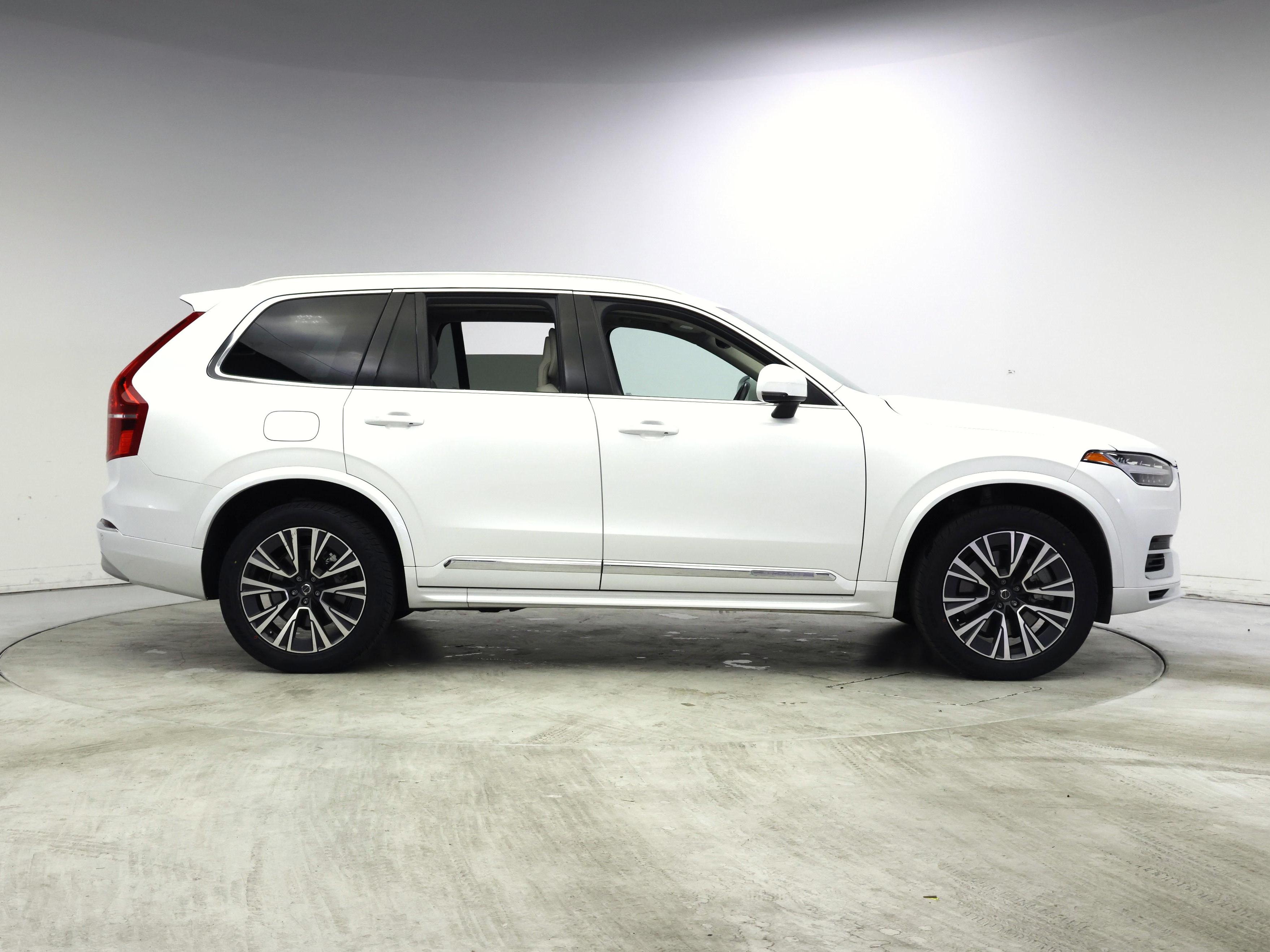 Thumbnail: 2022 Volvo XC90 - 7