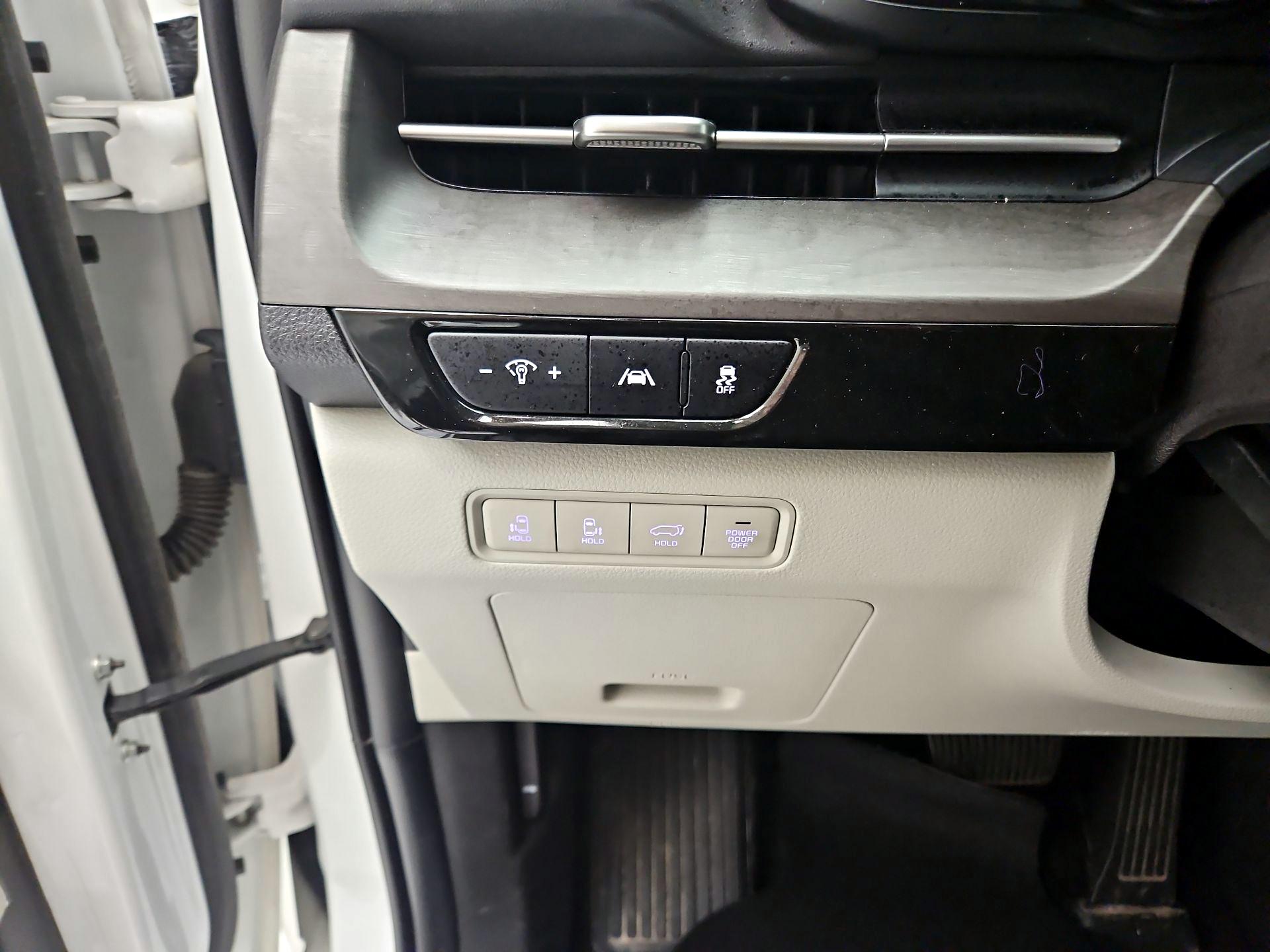 Thumbnail: 2024 Kia Carnival - 13