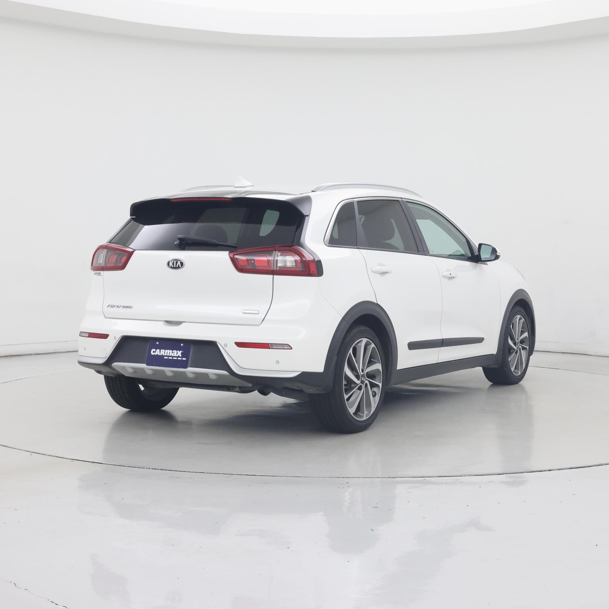 Thumbnail: 2017 Kia Niro - 8