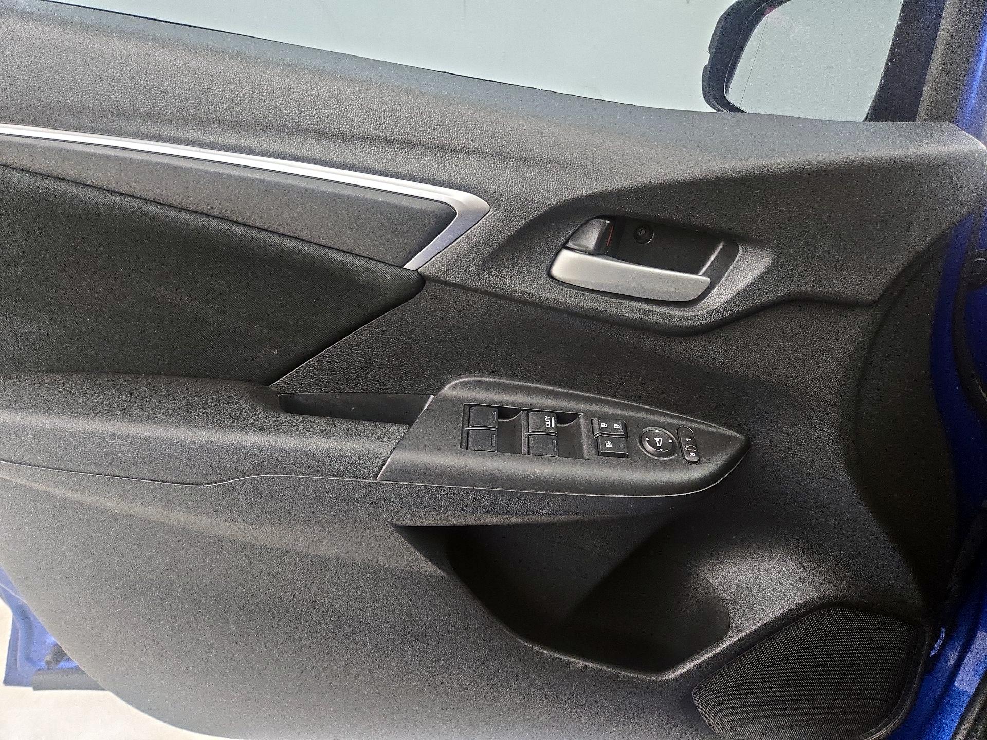 Thumbnail: 2015 Honda Fit - 12