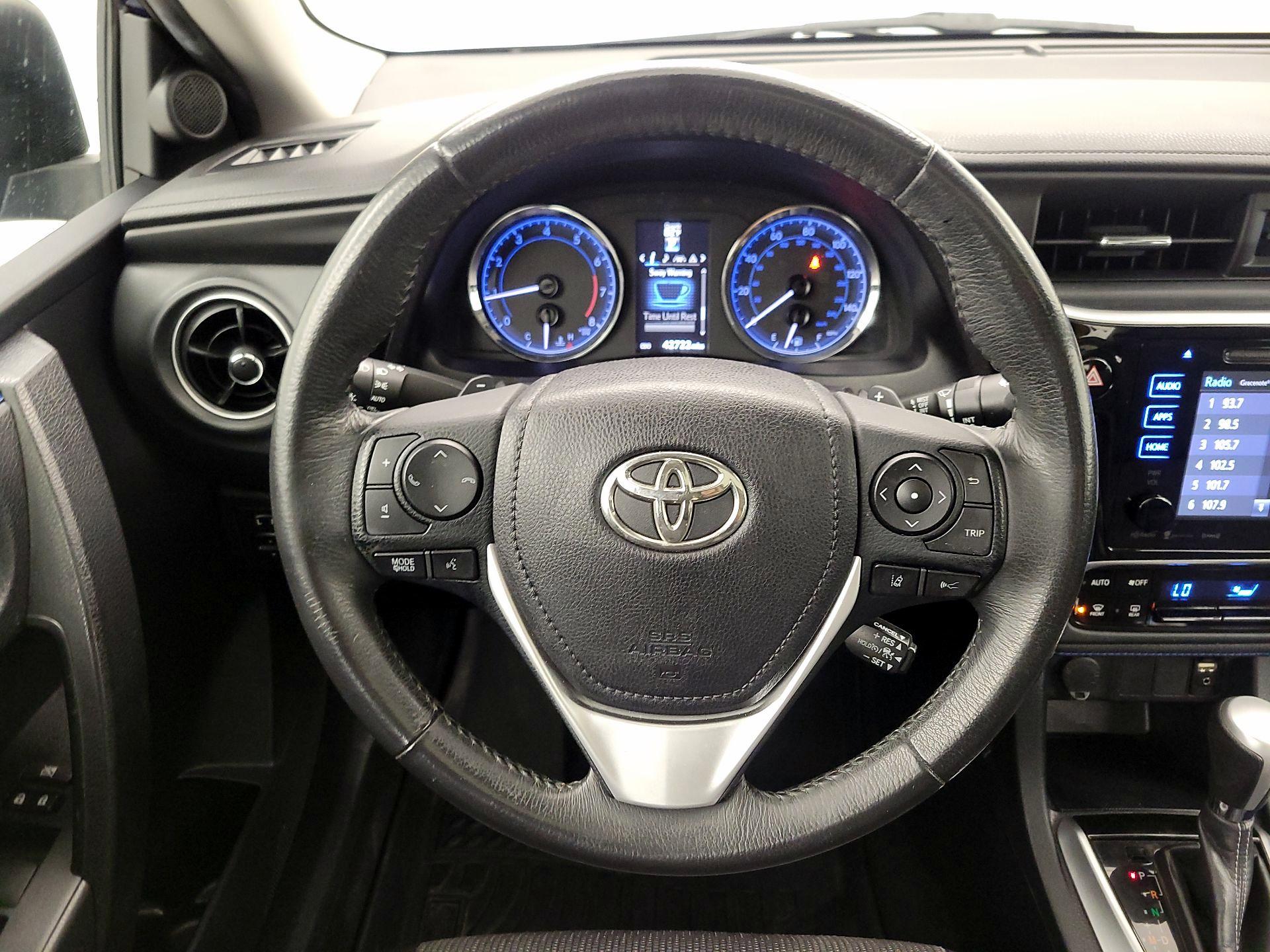 Thumbnail: 2018 Toyota Corolla - 10