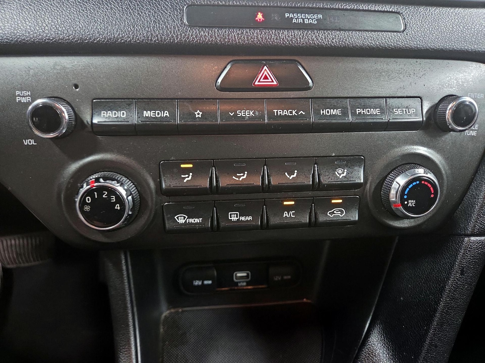 2020 Kia Sportage LX - Photo 15