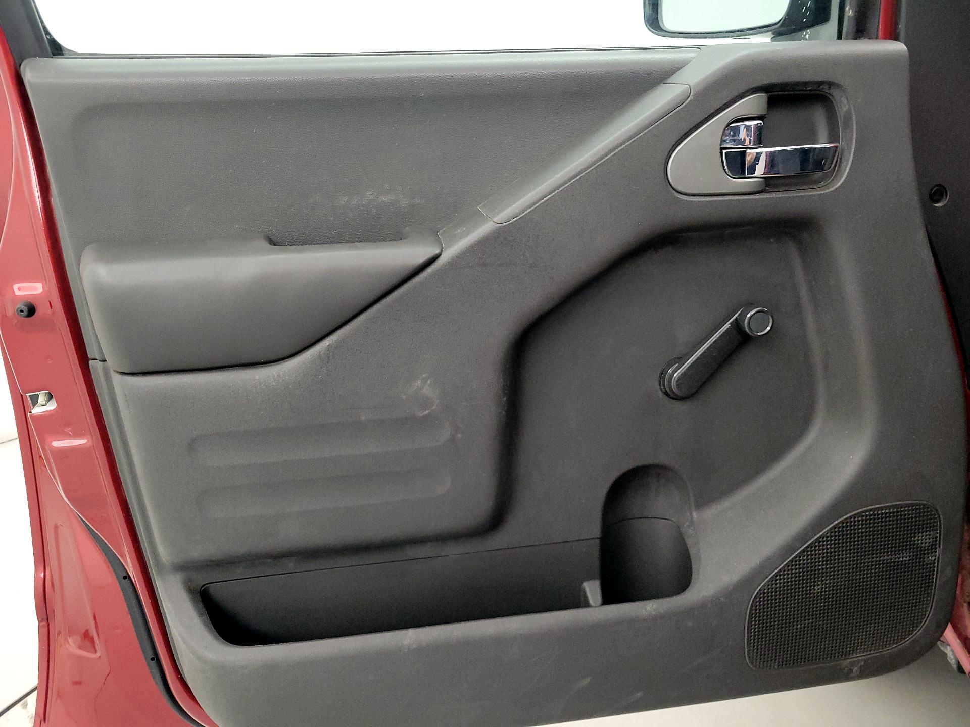 Thumbnail: 2017 Nissan Frontier - 12