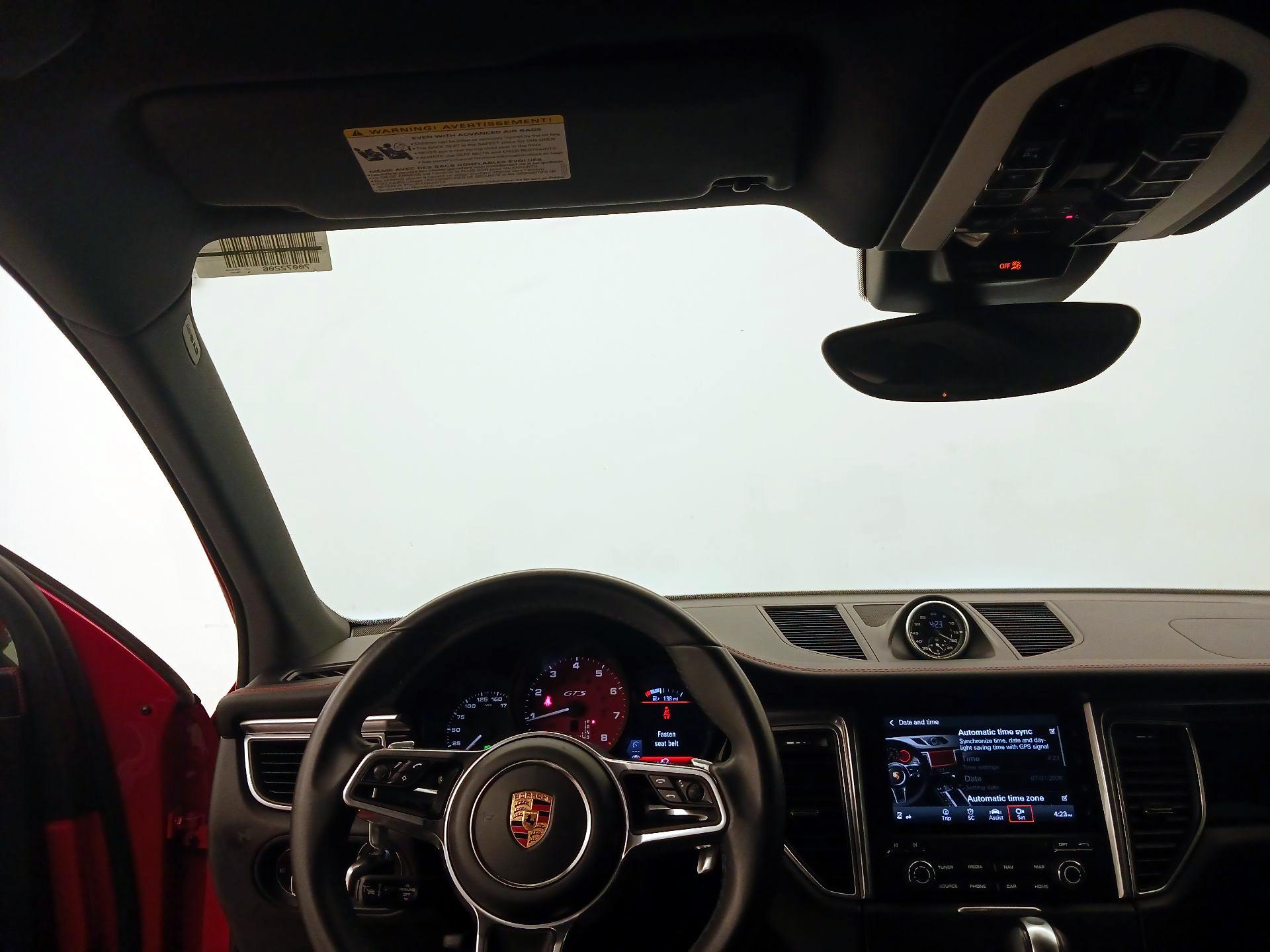 Thumbnail: 2017 Porsche Macan - 10