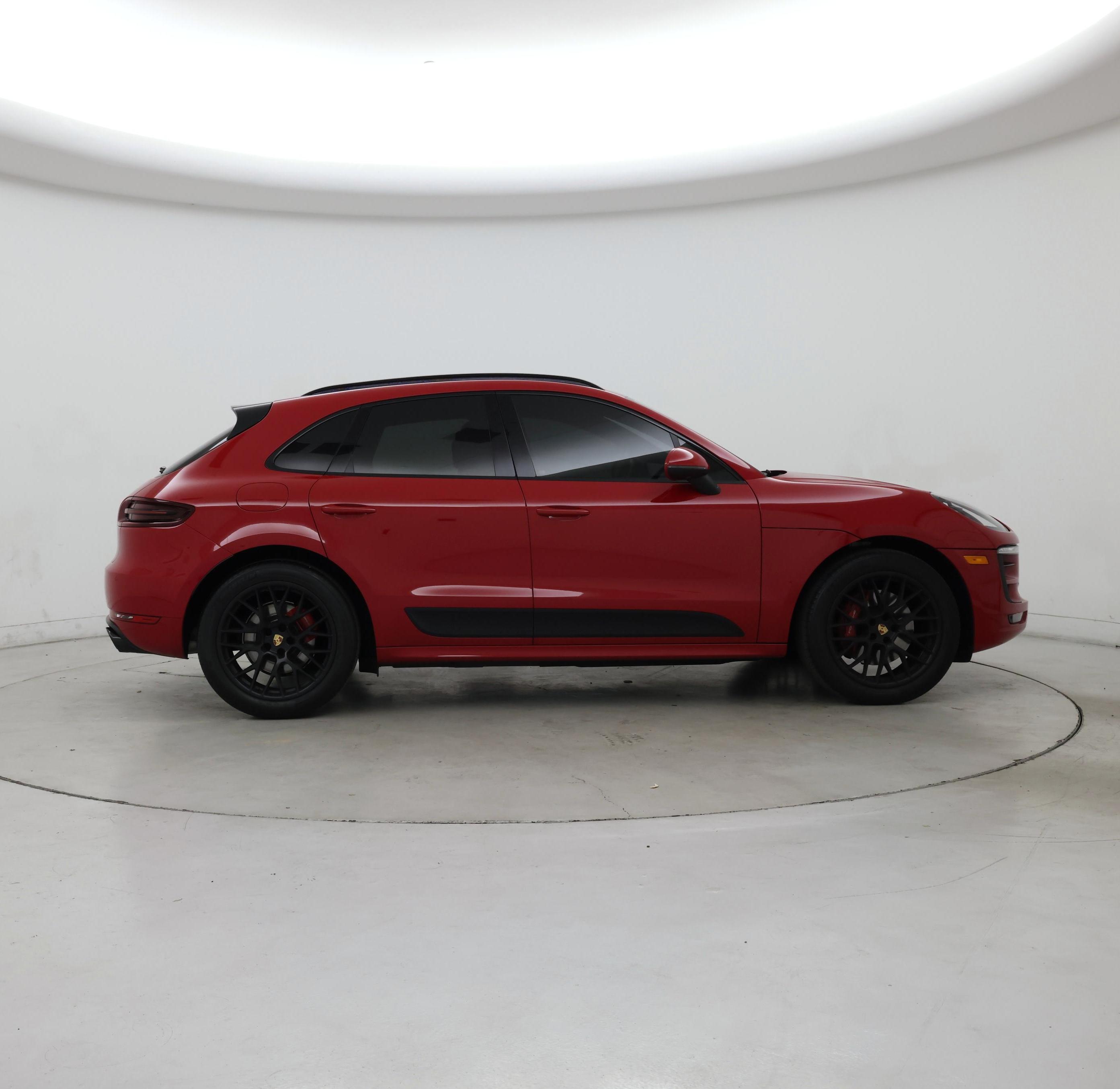 Thumbnail: 2017 Porsche Macan - 7