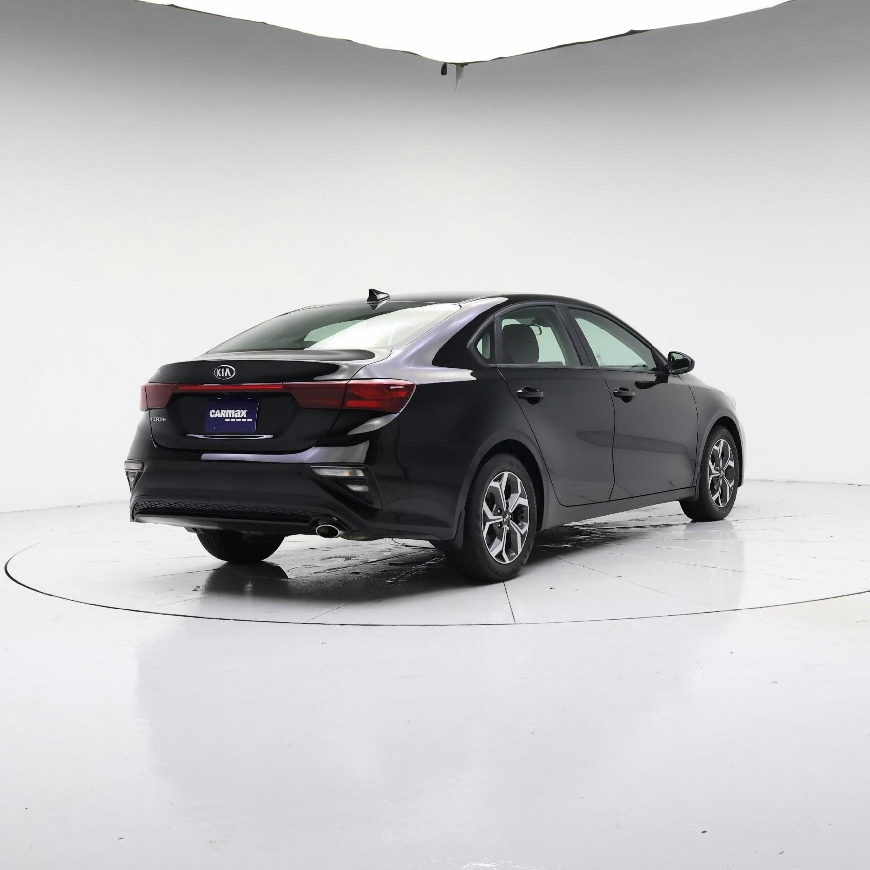 Thumbnail: 2019 Kia Forte - 8