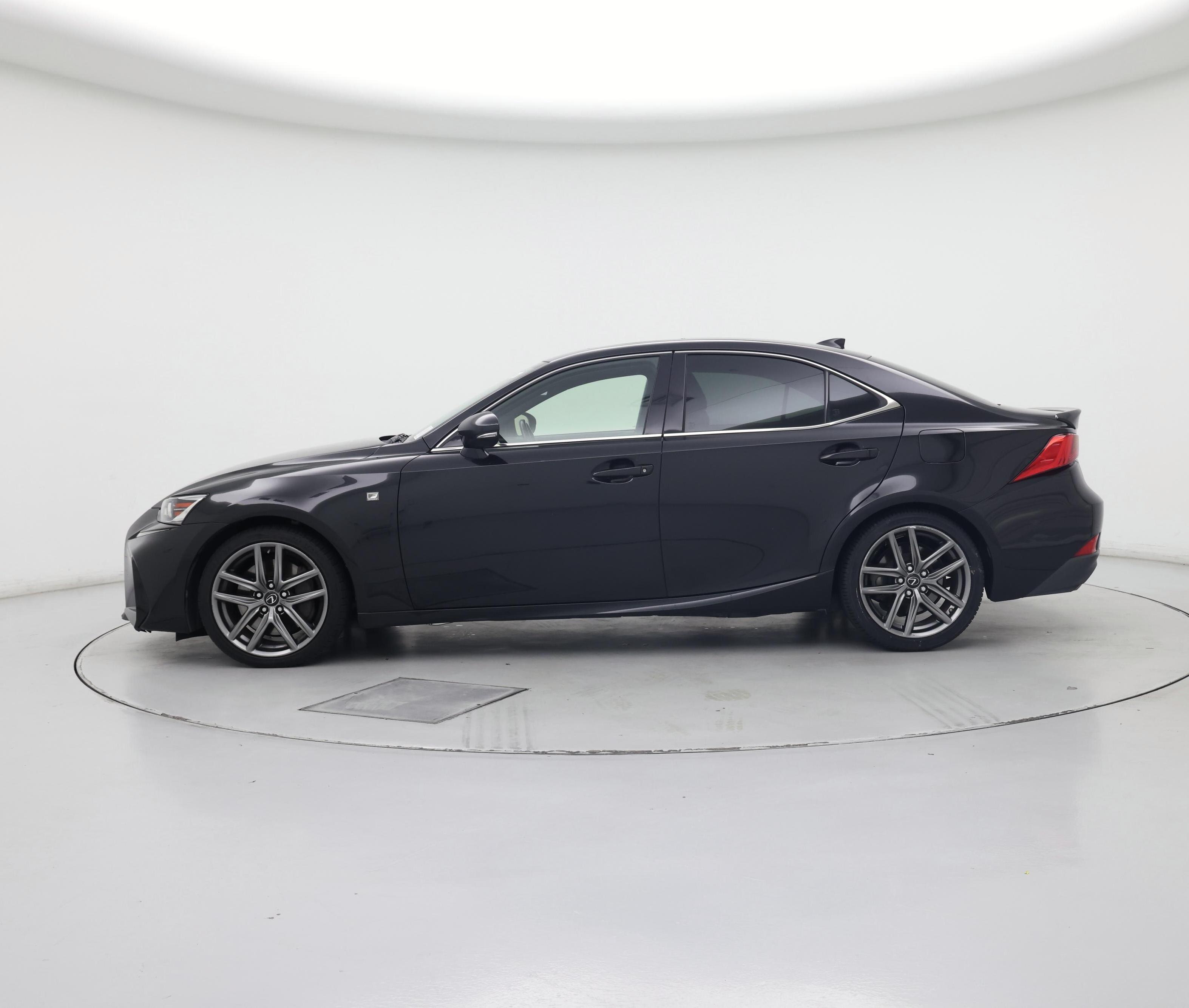 Thumbnail: 2017 Lexus IS - 3