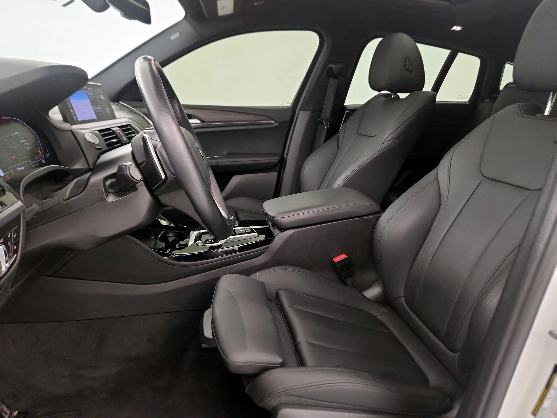 Thumbnail: 2021 BMW X4 - 11