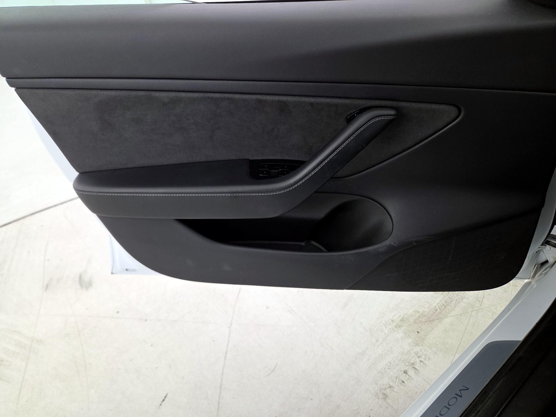 Thumbnail: 2019 Tesla Model 3 - 12