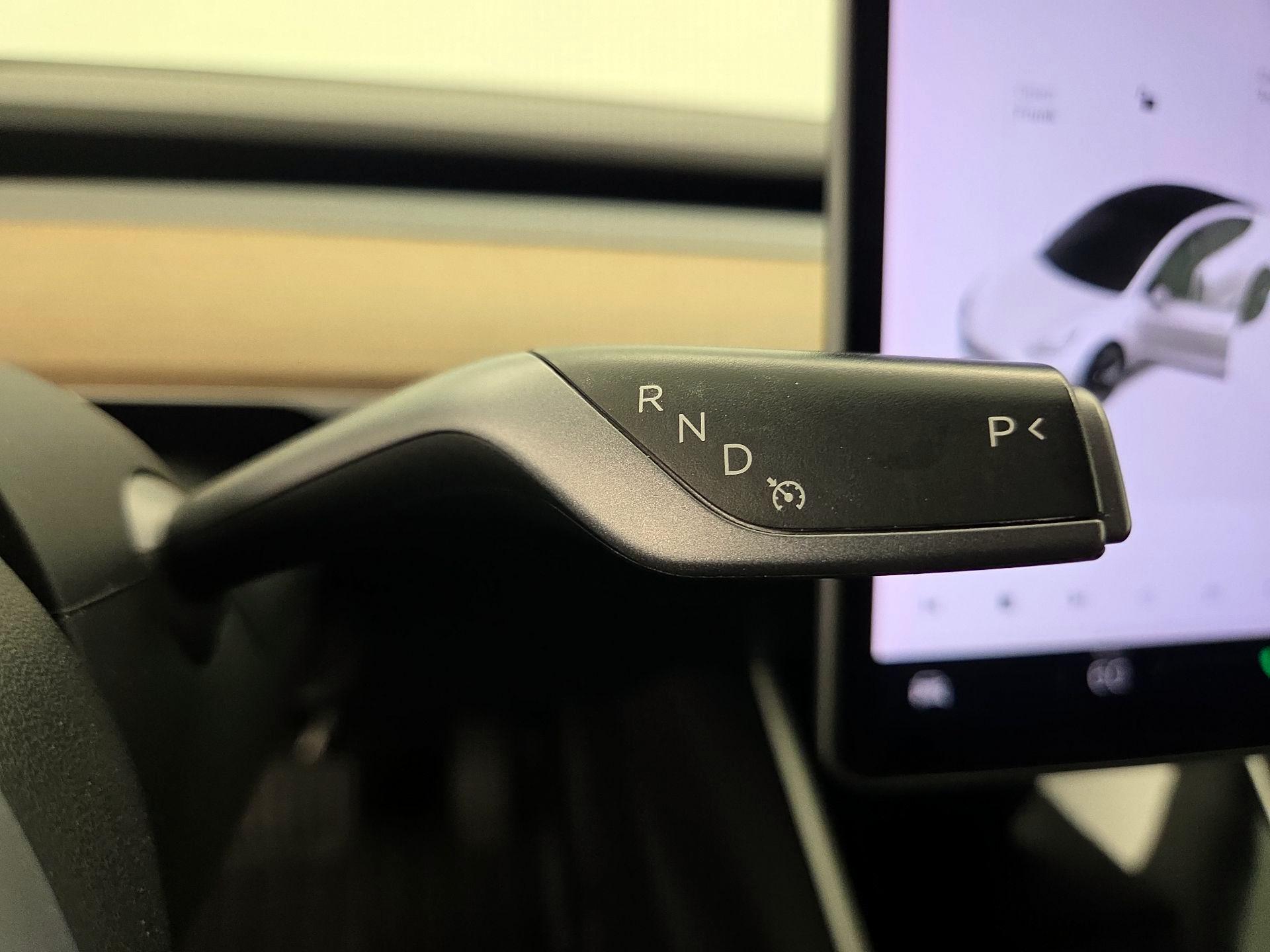 Thumbnail: 2019 Tesla Model 3 - 17