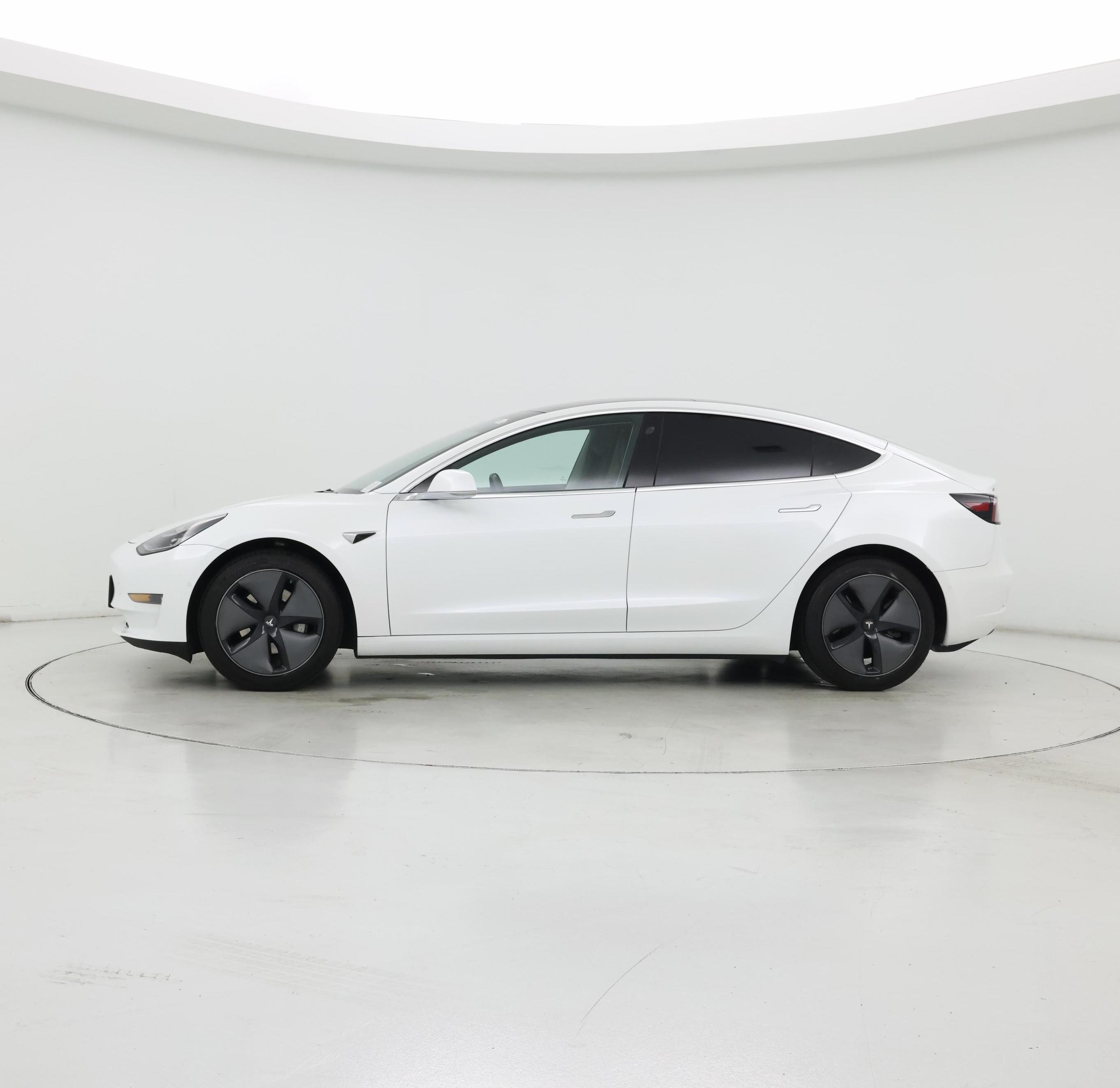 Thumbnail: 2019 Tesla Model 3 - 3