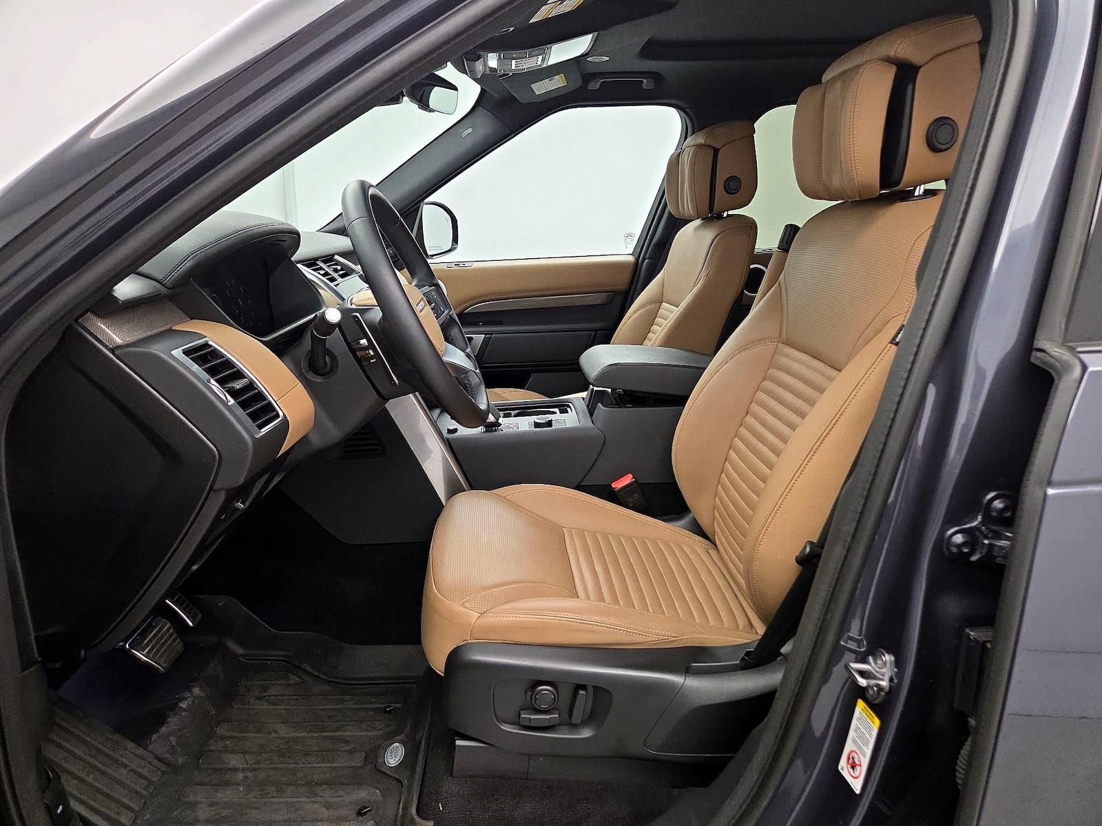 2024 Land Rover Discovery Metropolitan Edition - Photo 12