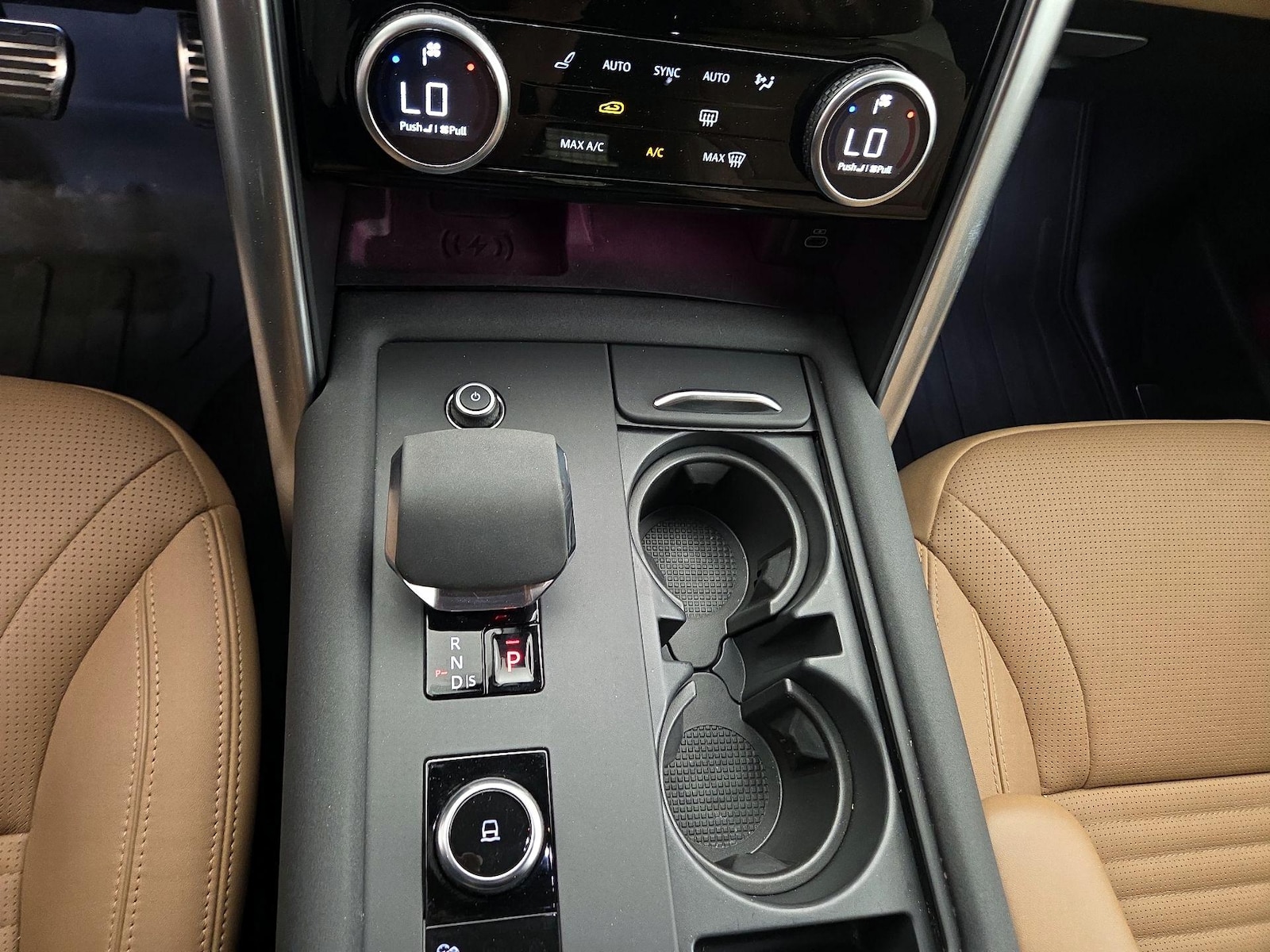 2024 Land Rover Discovery Metropolitan Edition - Photo 19