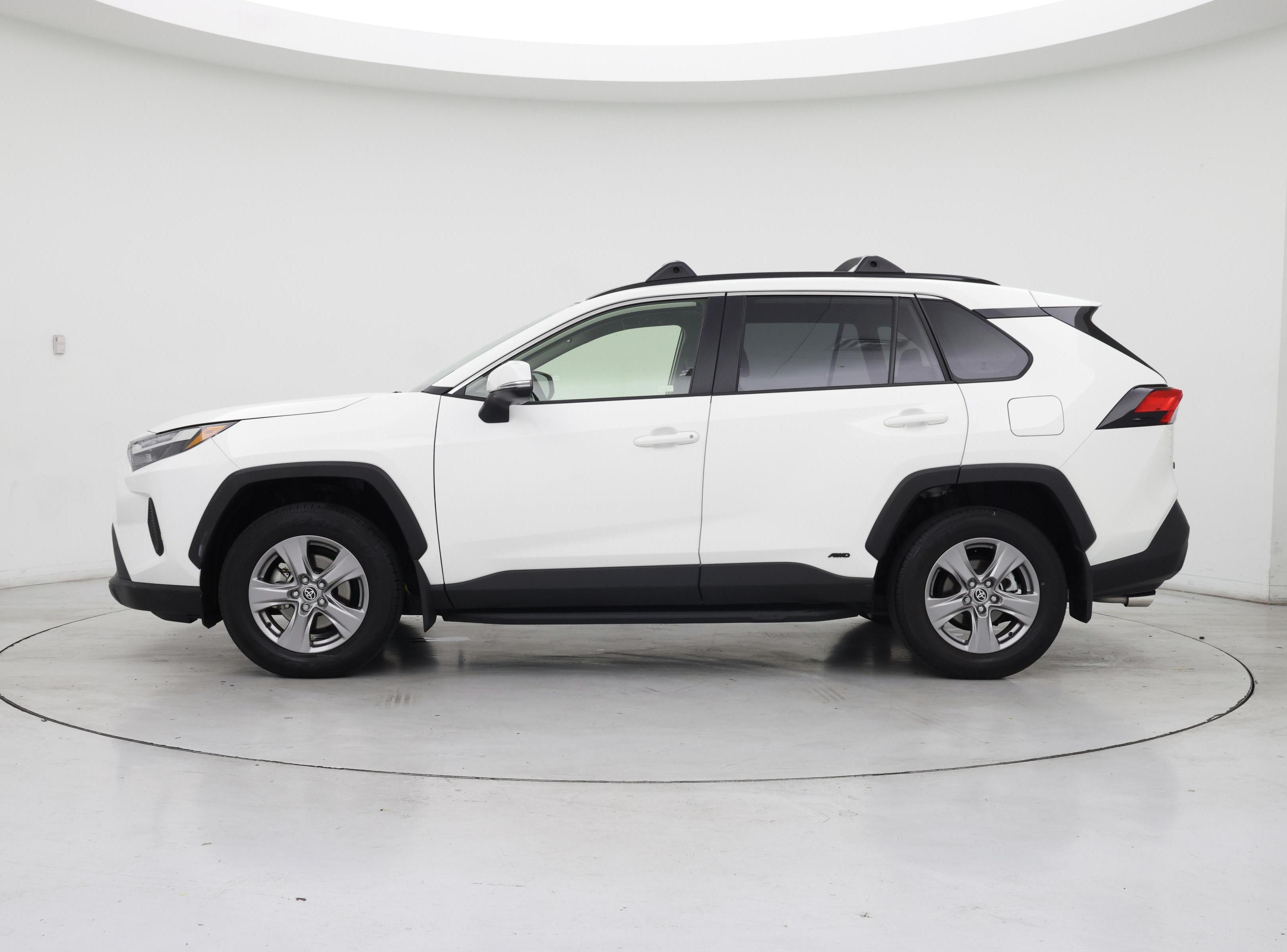 Thumbnail: 2025 Toyota RAV4 - 3