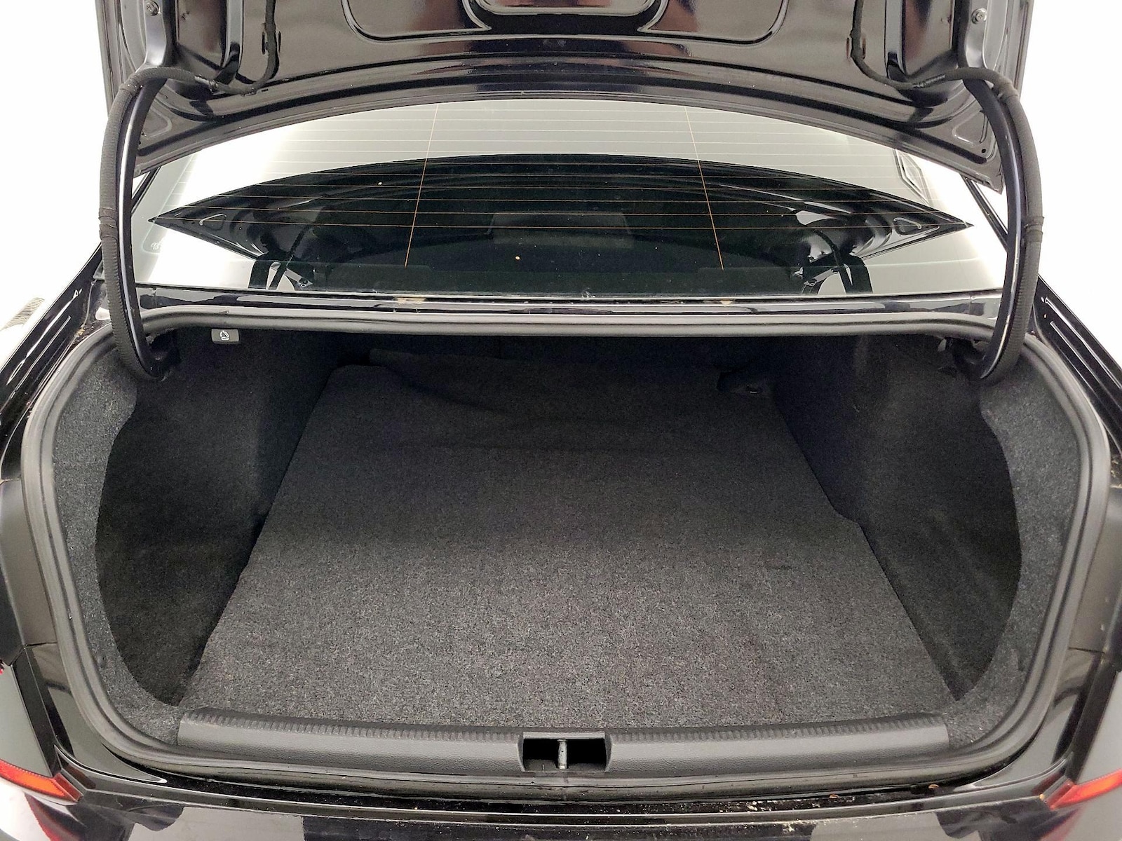 2021 Volkswagen Passat R-Line - Photo 23