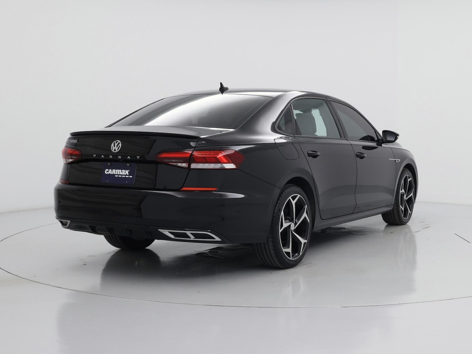 2021 Volkswagen Passat R-Line - Photo 9