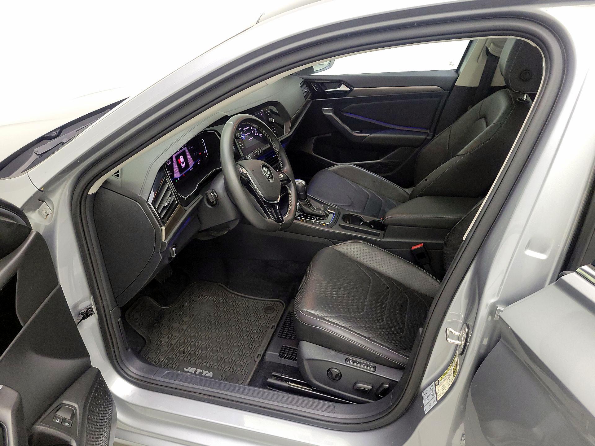Thumbnail: 2021 Volkswagen Jetta - 11