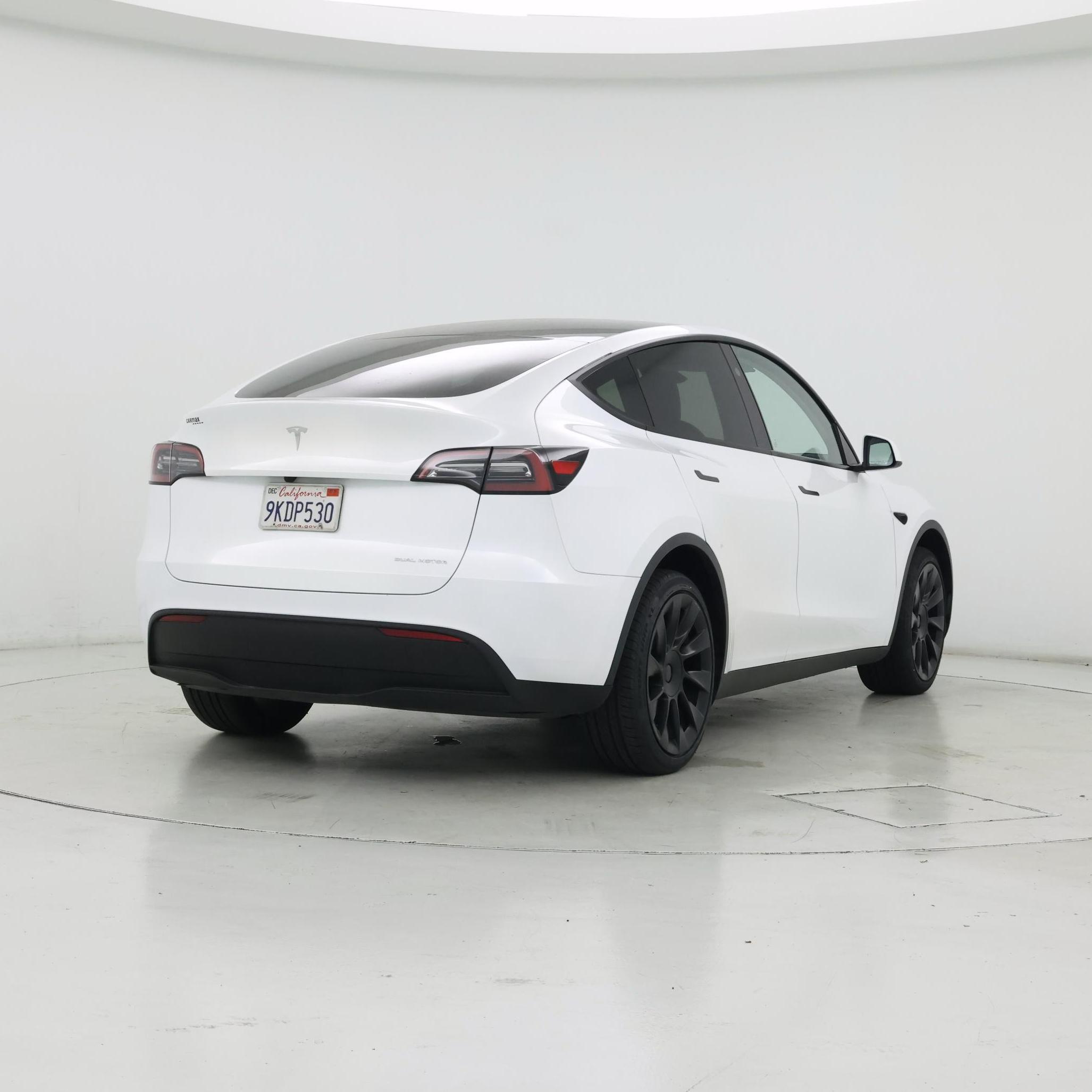 Thumbnail: 2023 Tesla Model Y - 8