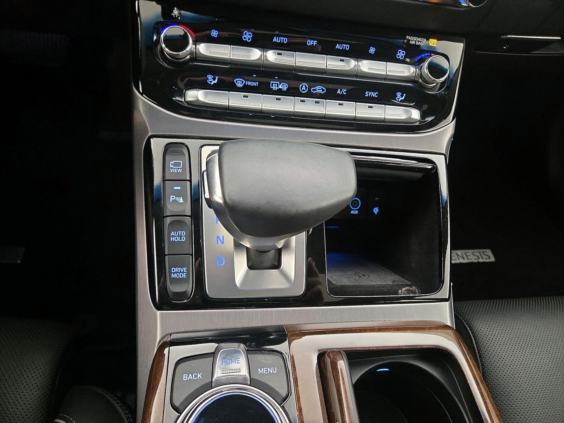 Thumbnail: 2019 Genesis G90 - 18