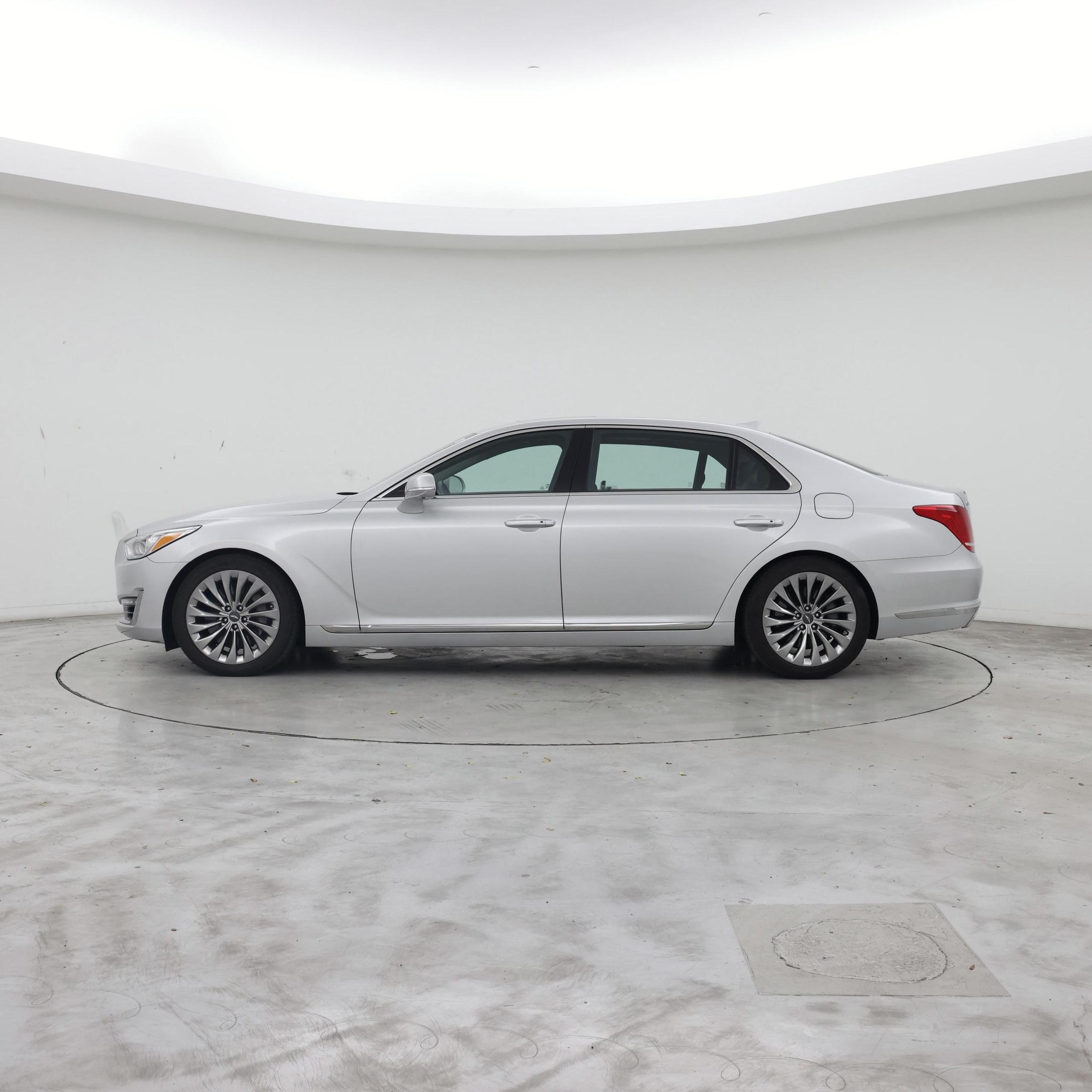 Thumbnail: 2019 Genesis G90 - 3