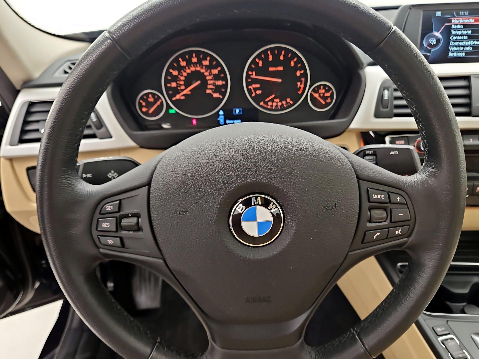 Thumbnail: 2017 BMW 3 Series - 10