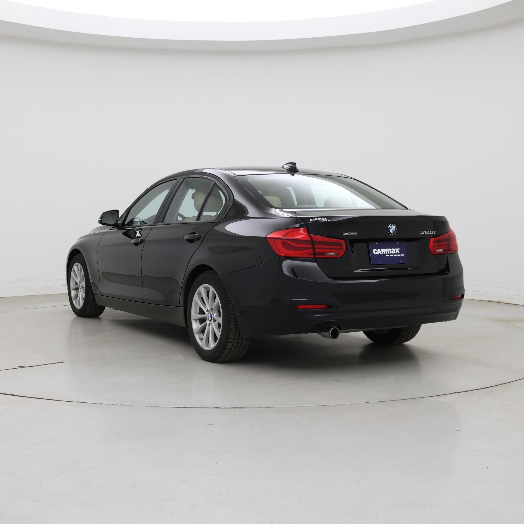 Thumbnail: 2017 BMW 3 Series - 2