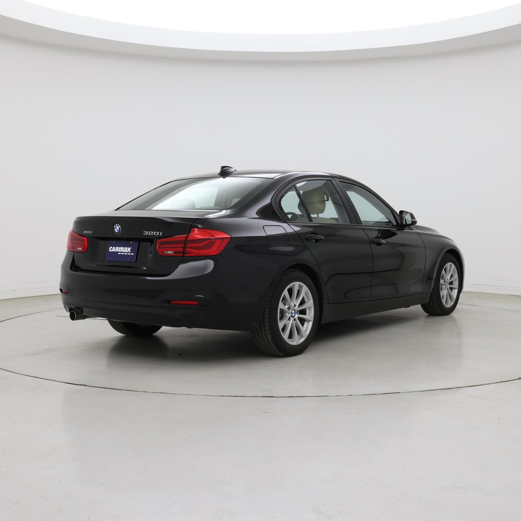 Thumbnail: 2017 BMW 3 Series - 8