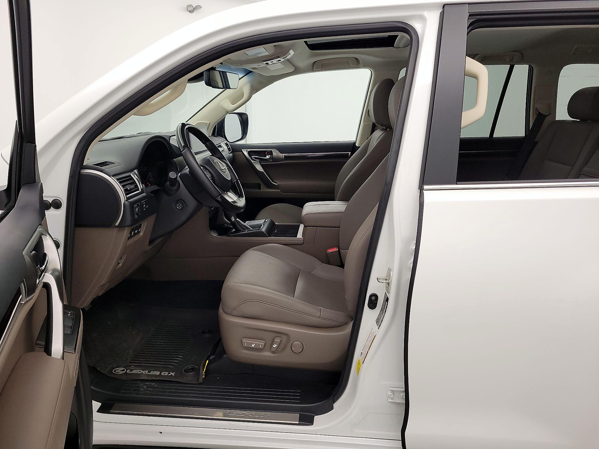 Thumbnail: 2022 Lexus GX - 11