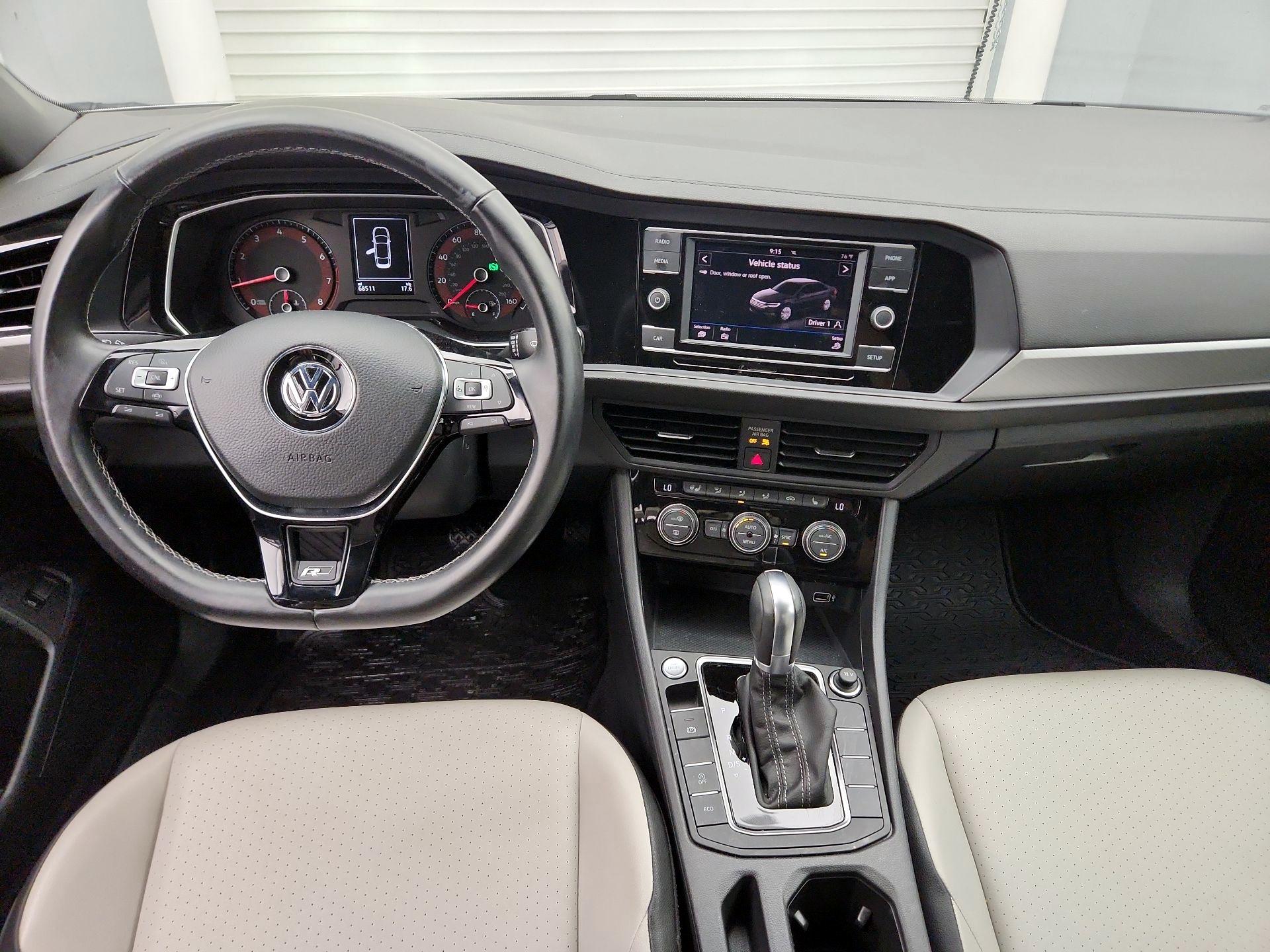 Thumbnail: 2019 Volkswagen Jetta - 9