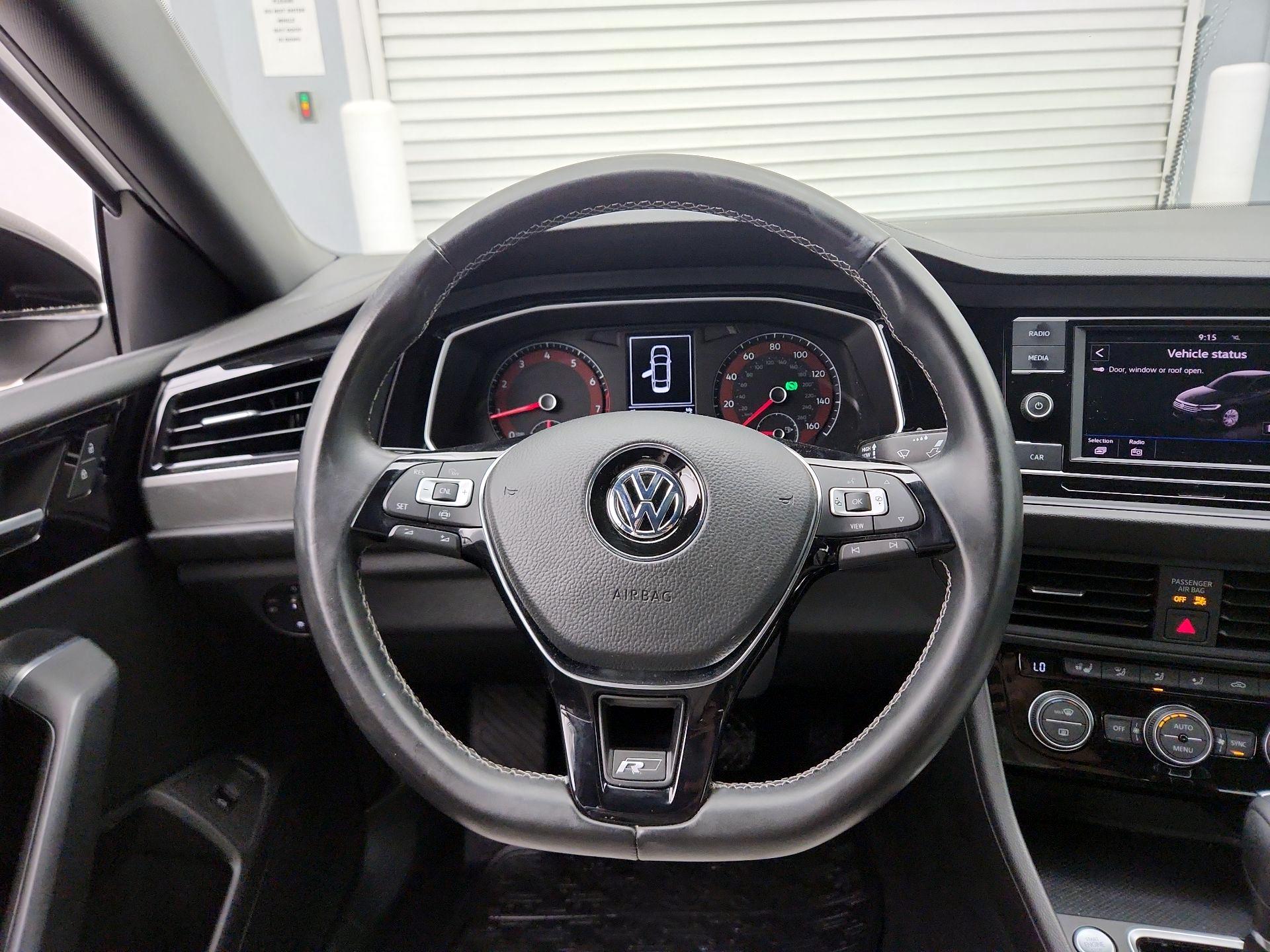 Thumbnail: 2019 Volkswagen Jetta - 10
