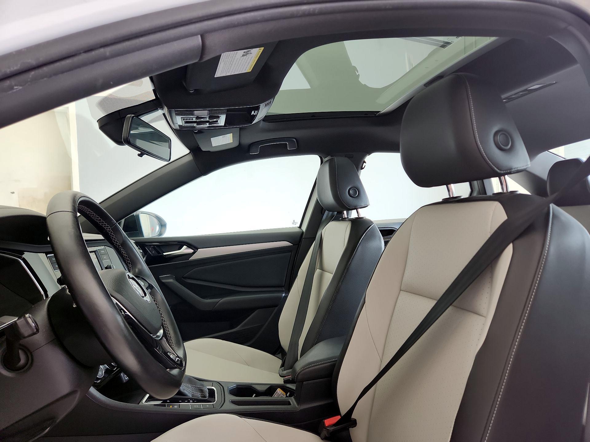 Thumbnail: 2019 Volkswagen Jetta - 19